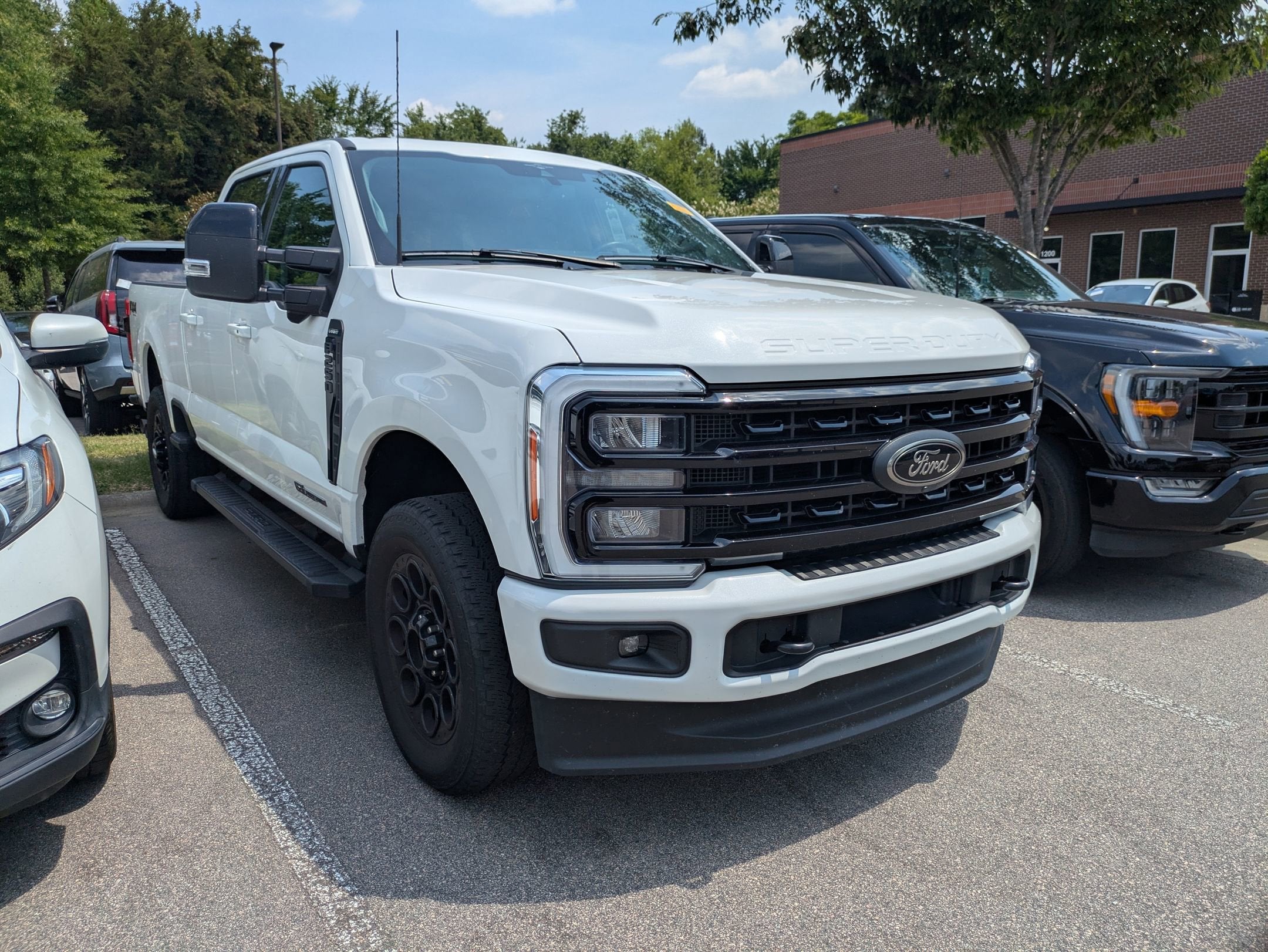 2023 Ford Super Duty F-250 SRW LARIAT