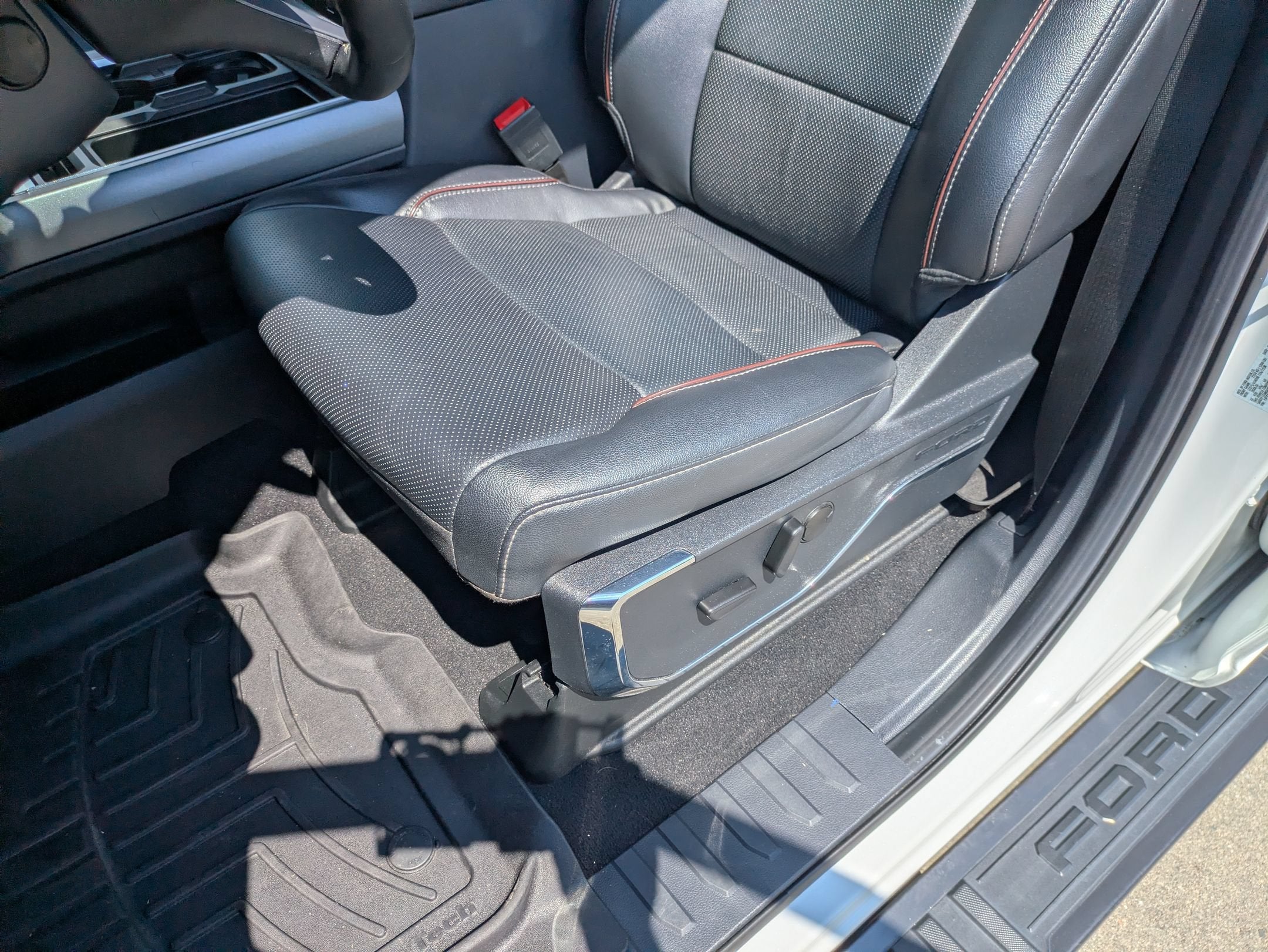2023 Ford Super Duty F-250 SRW LARIAT