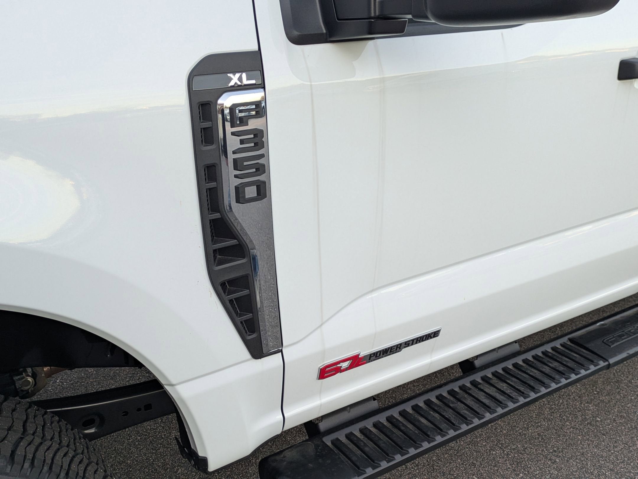 2025 Ford Super Duty F-350 SRW XL