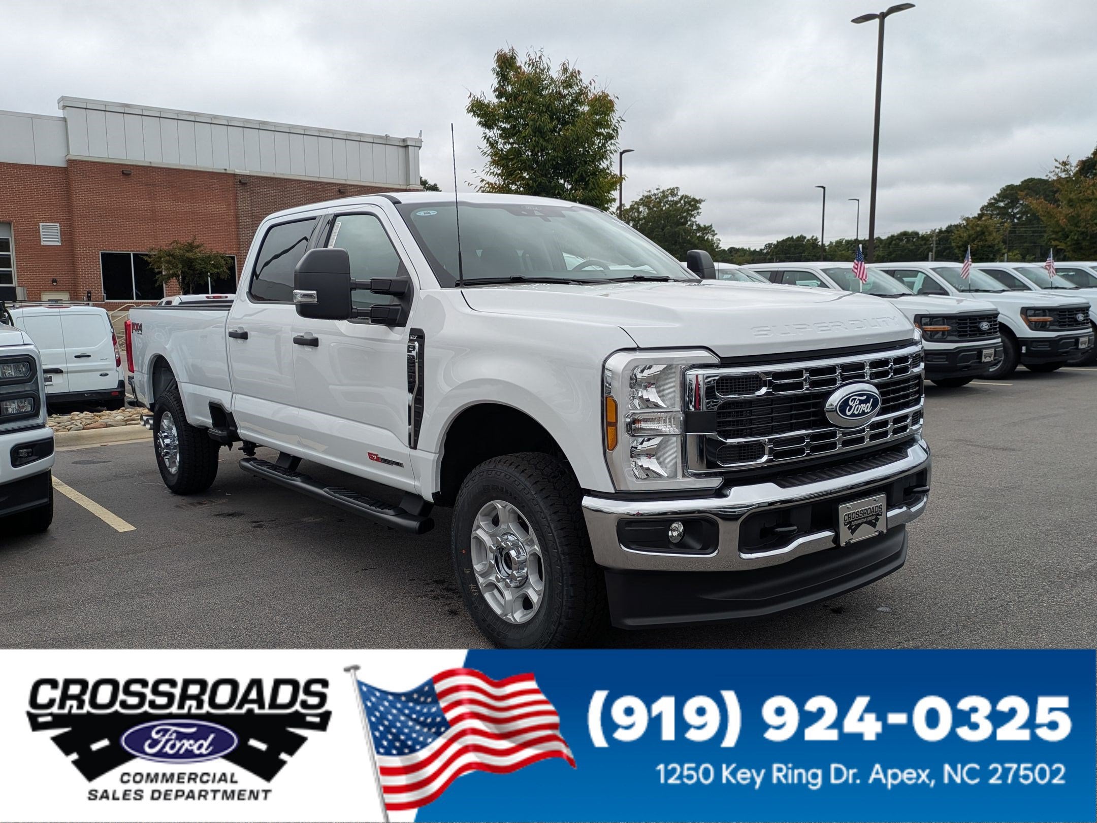 2027 Ford Super Duty F-350 SRW XLT