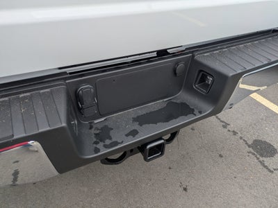 2027 Ford Super Duty F-350 SRW XLT