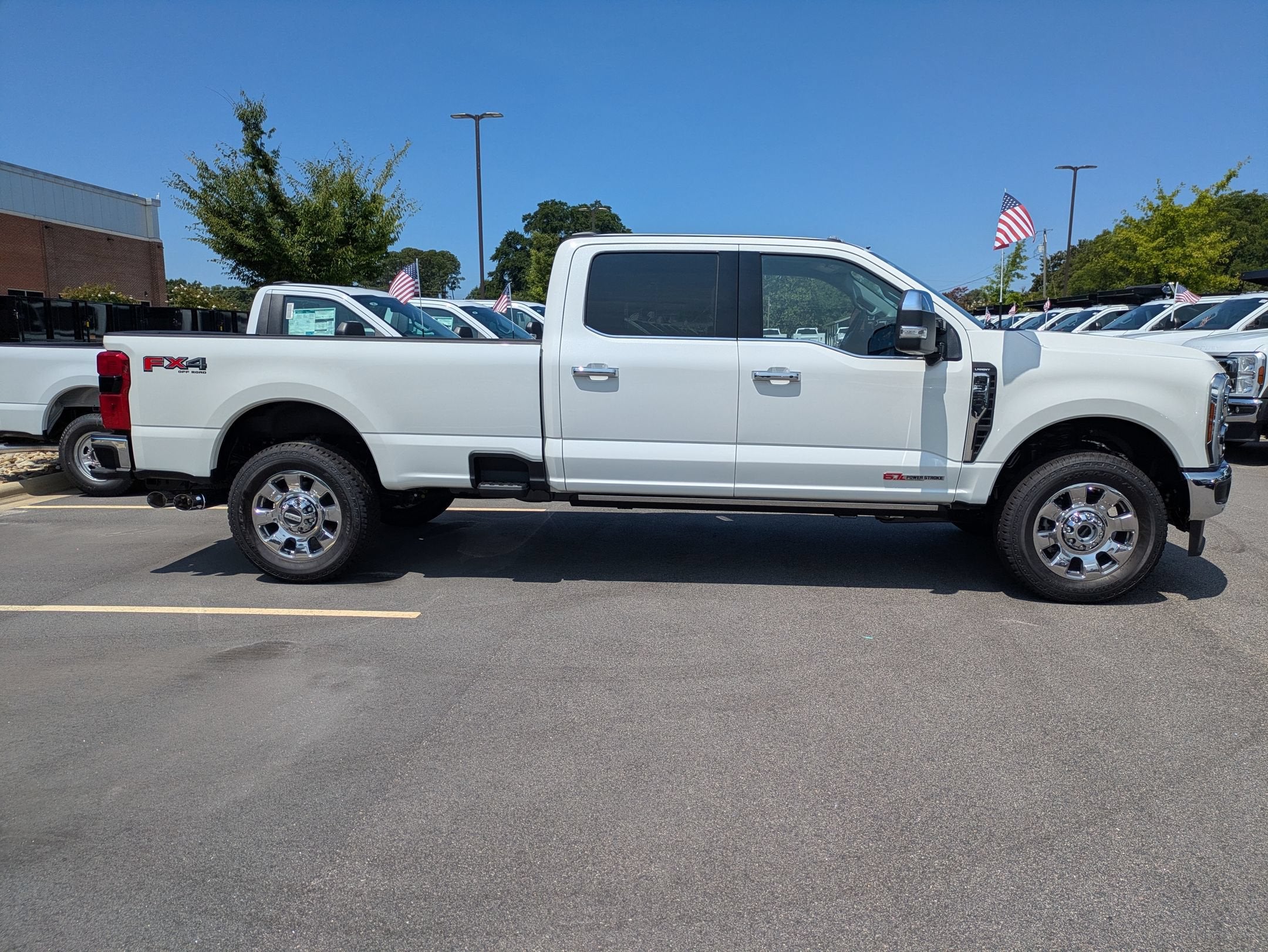 2026 Ford Super Duty F-350 SRW LARIAT