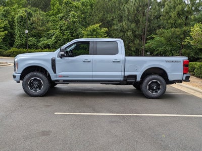 2025 Ford Super Duty F-350 SRW LARIAT