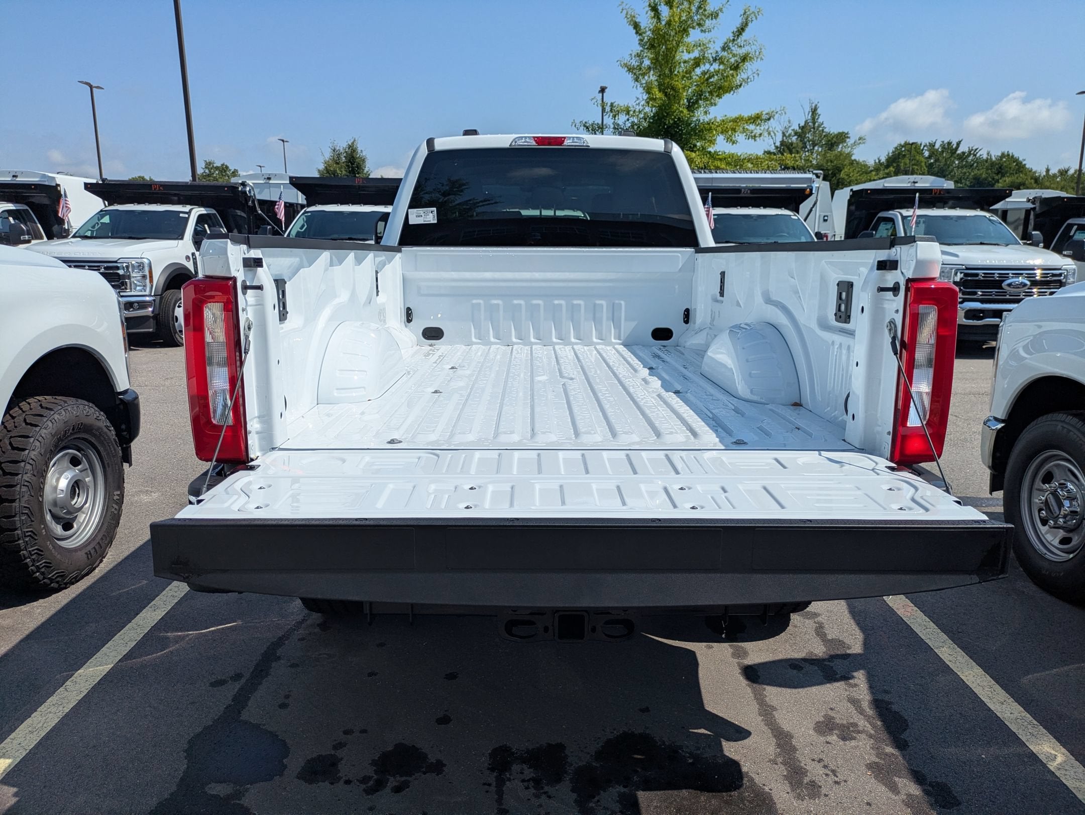 2026 Ford Super Duty F-350 SRW XLT
