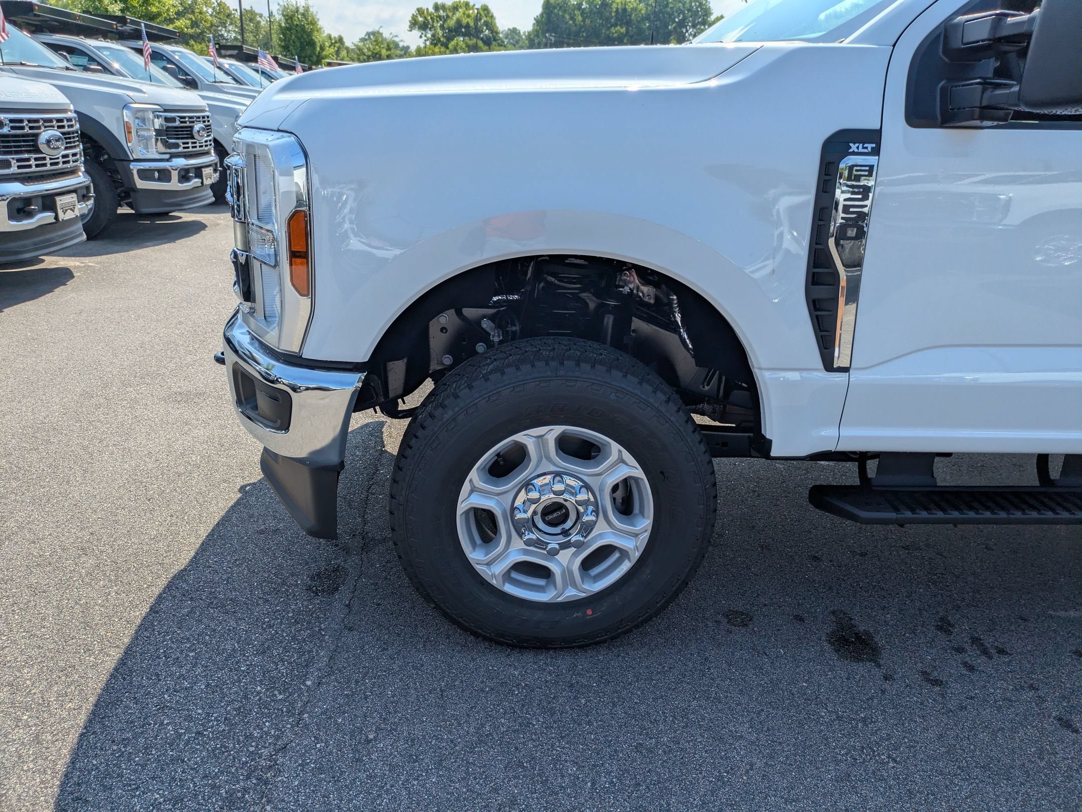2026 Ford Super Duty F-350 SRW XLT