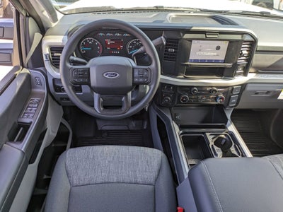 2025 Ford Super Duty F-350 SRW XLT