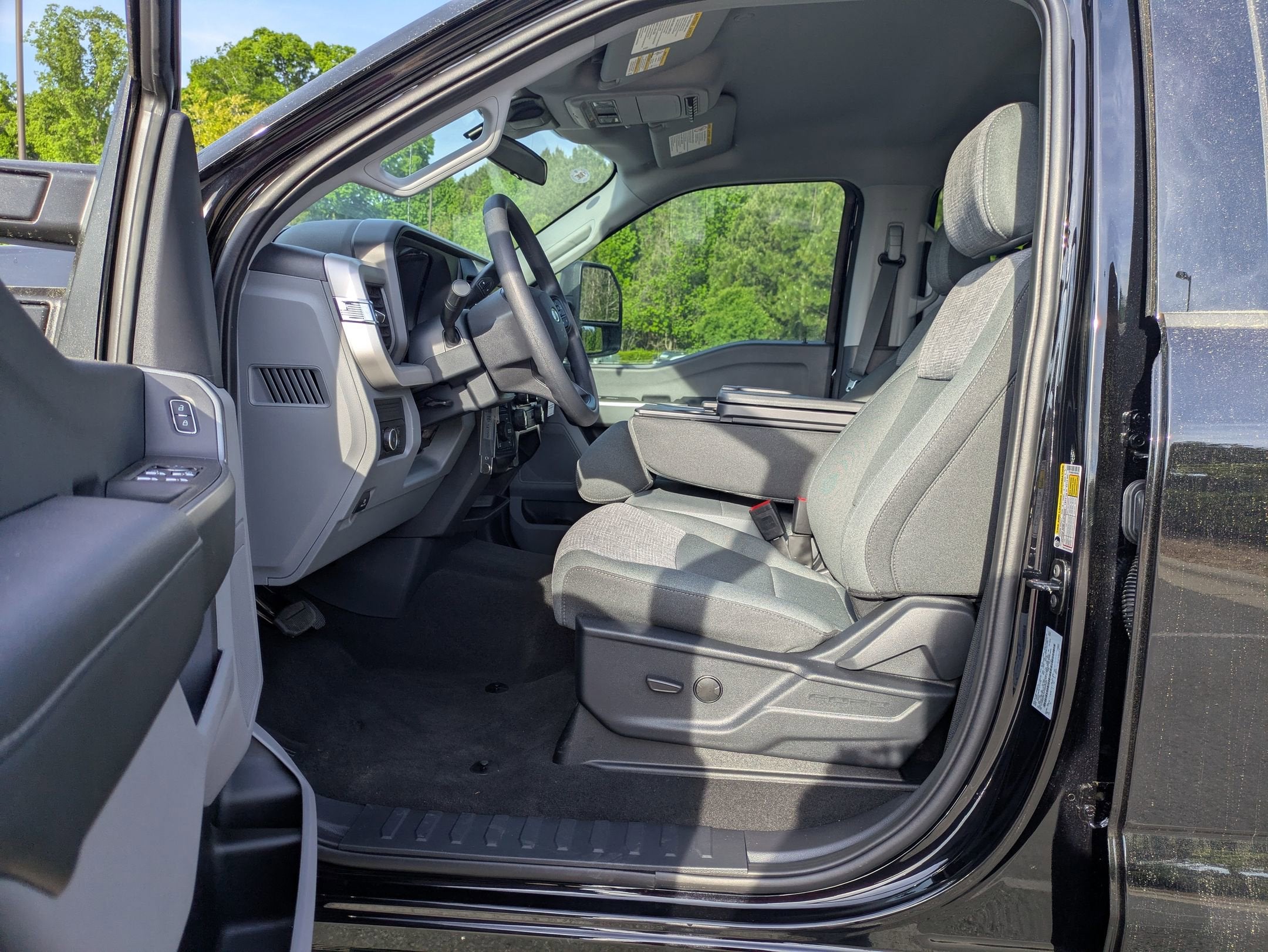 2026 Ford Super Duty F-350 SRW XLT