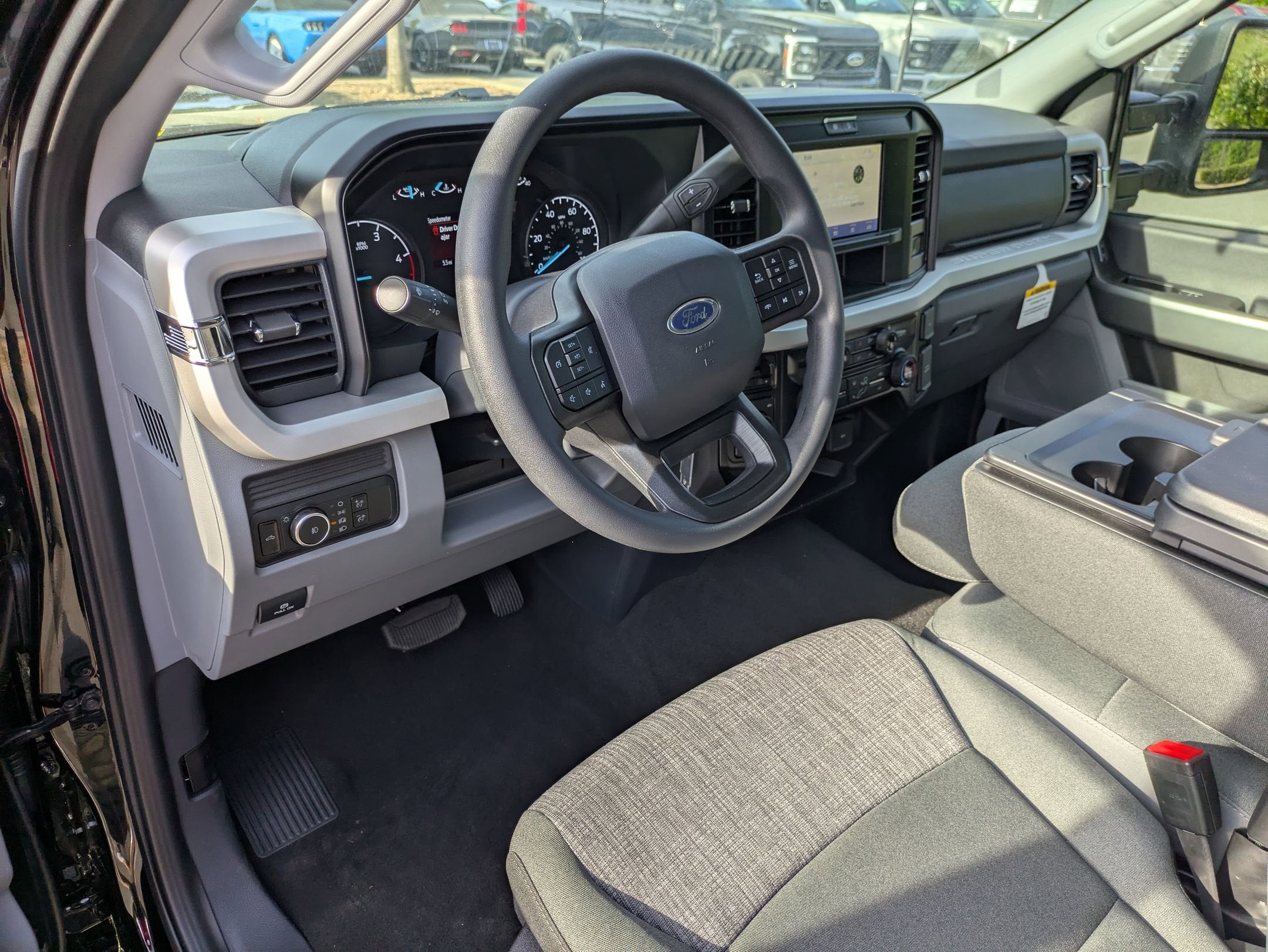 2026 Ford Super Duty F-350 SRW XLT