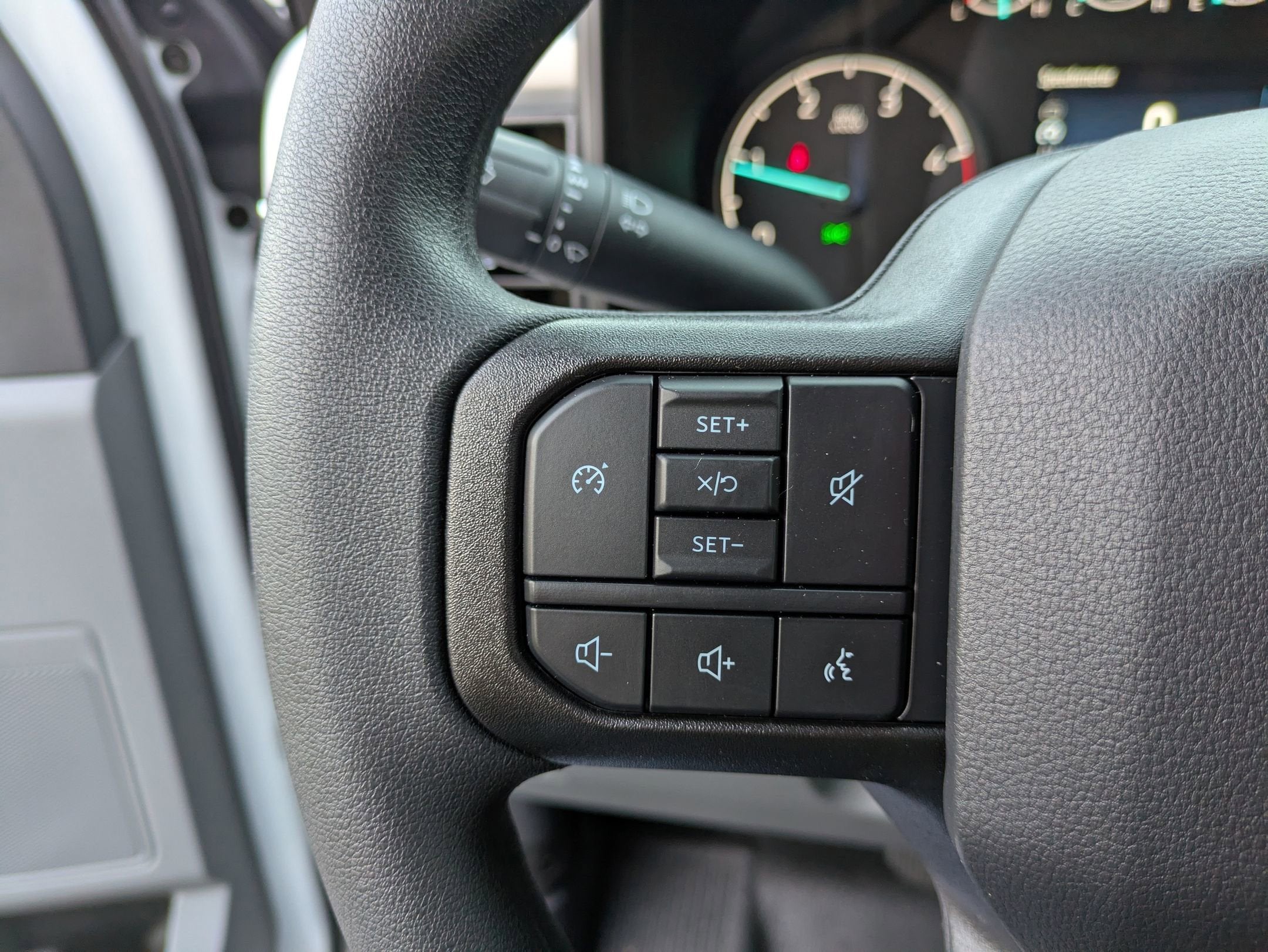 2026 Ford Super Duty F-350 SRW XLT