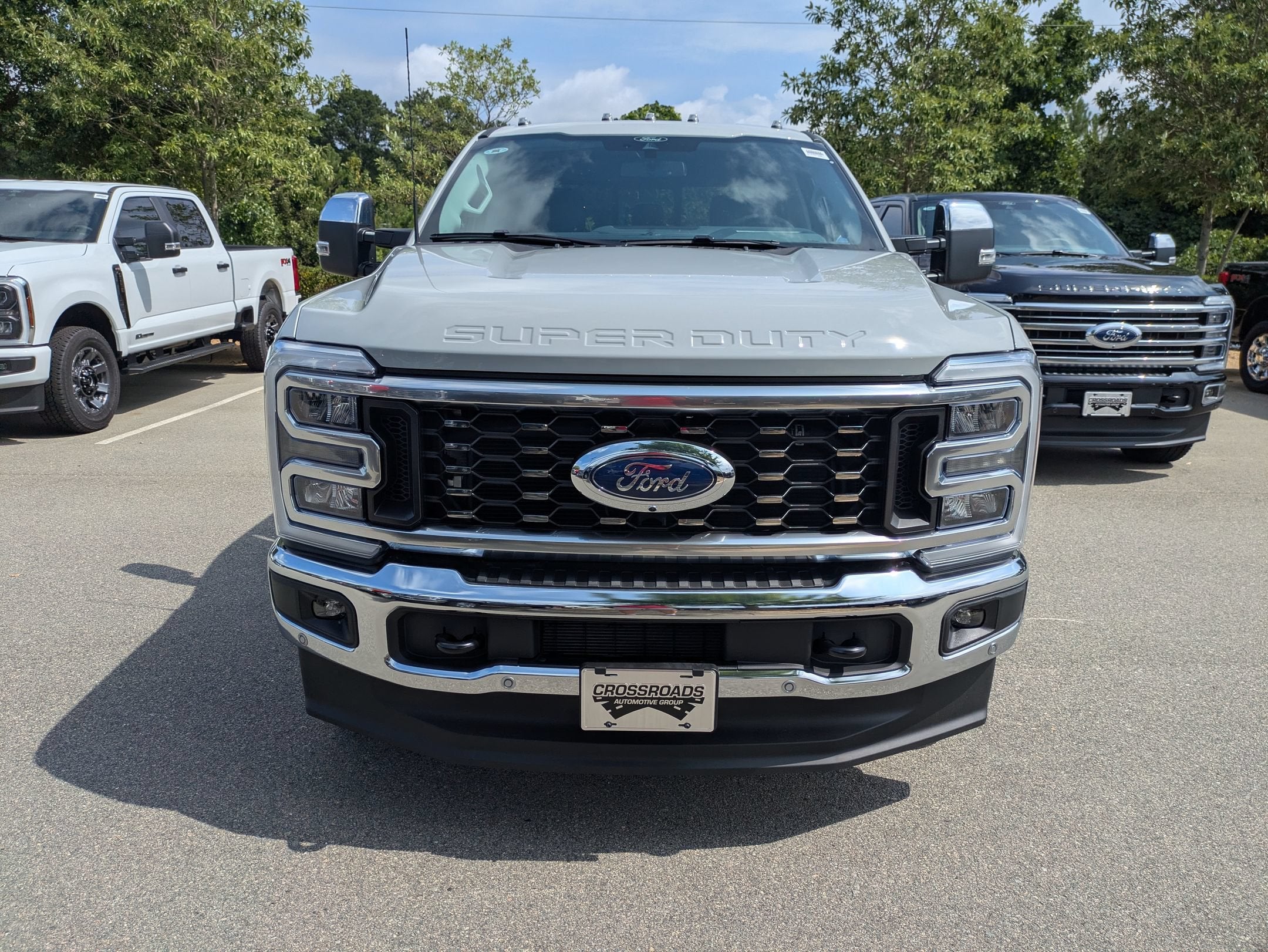 2026 Ford Super Duty F-350 DRW LARIAT