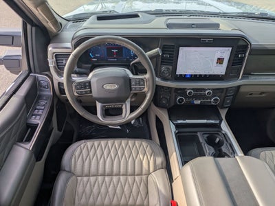 2025 Ford Super Duty F-450 DRW Platinum