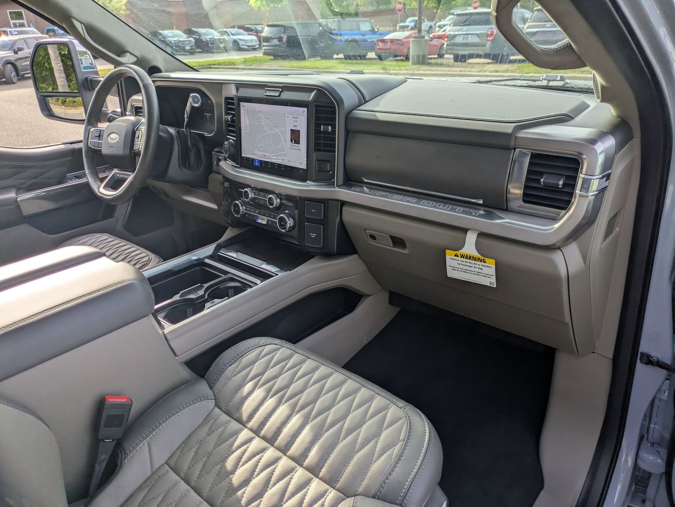 2025 Ford Super Duty F-450 DRW Platinum