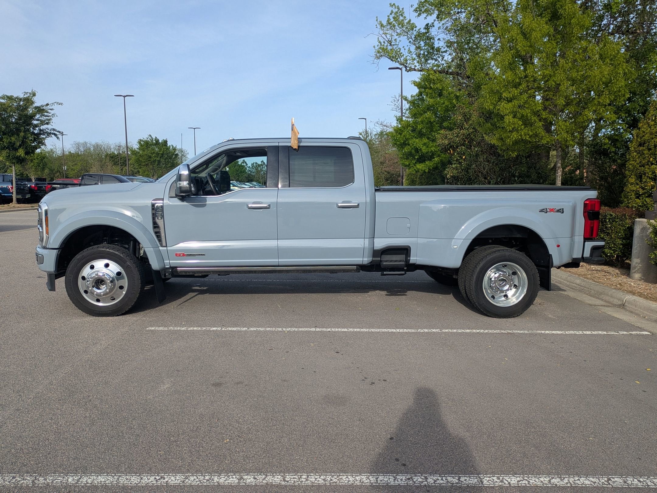 2025 Ford Super Duty F-450 DRW Platinum