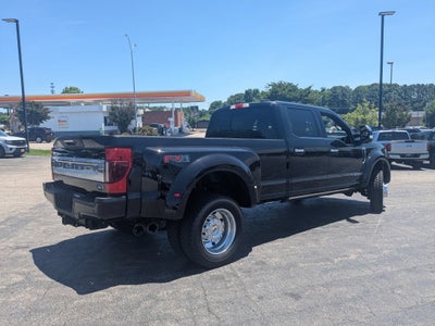2022 Ford Super Duty F-450 DRW Platinum