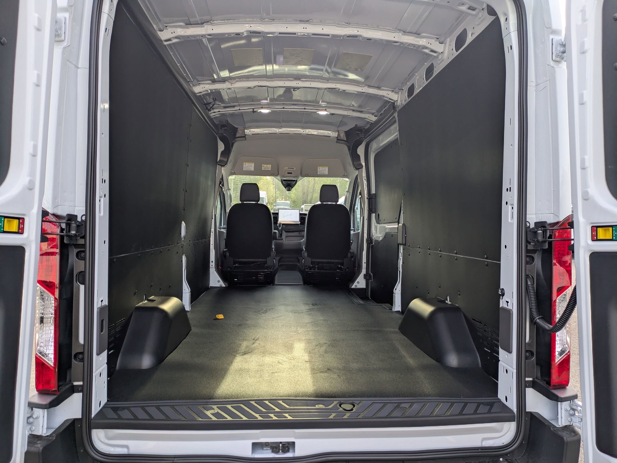 2026 Ford Transit Cargo Van Base