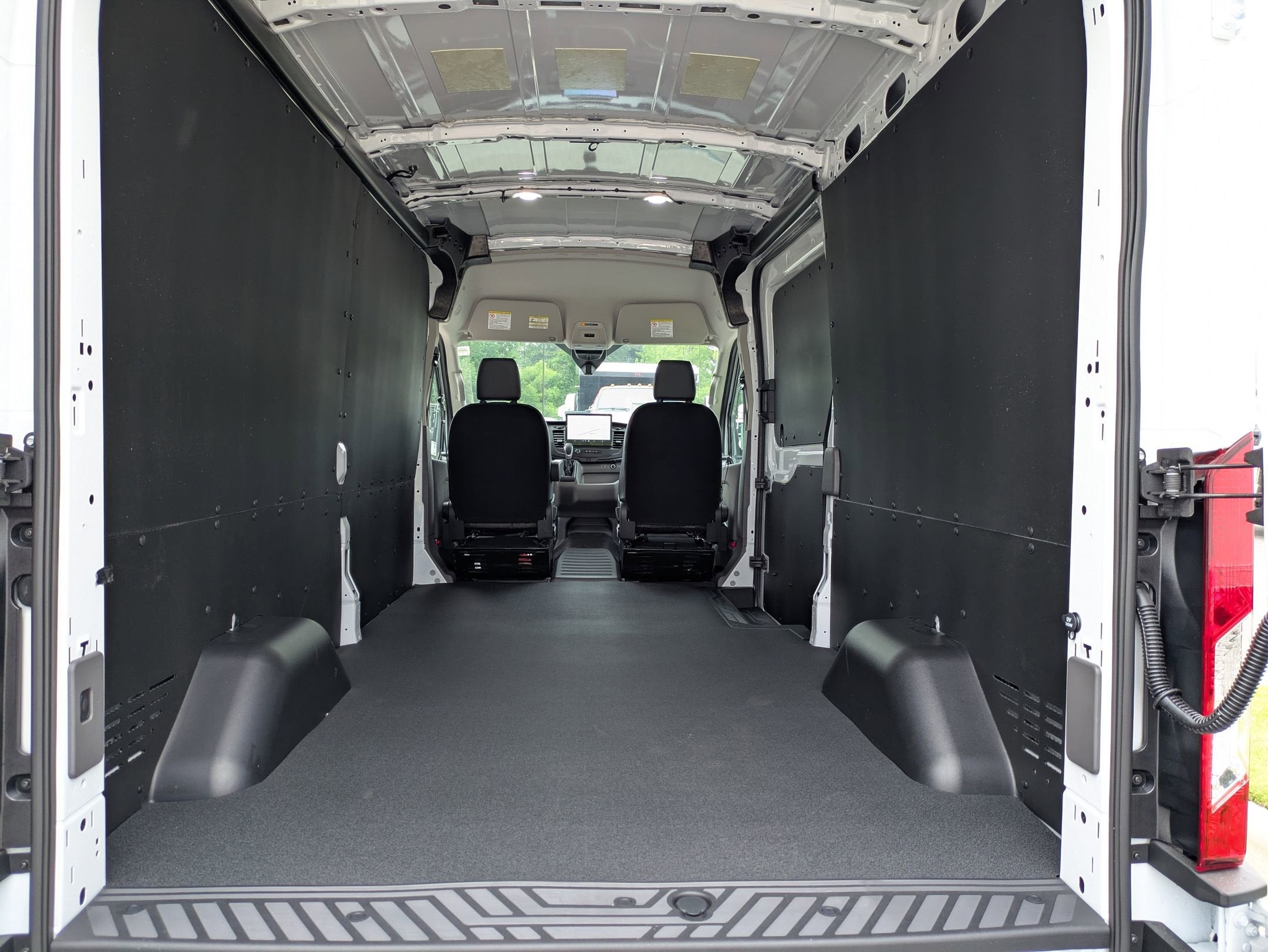 2026 Ford Transit Cargo Van Base