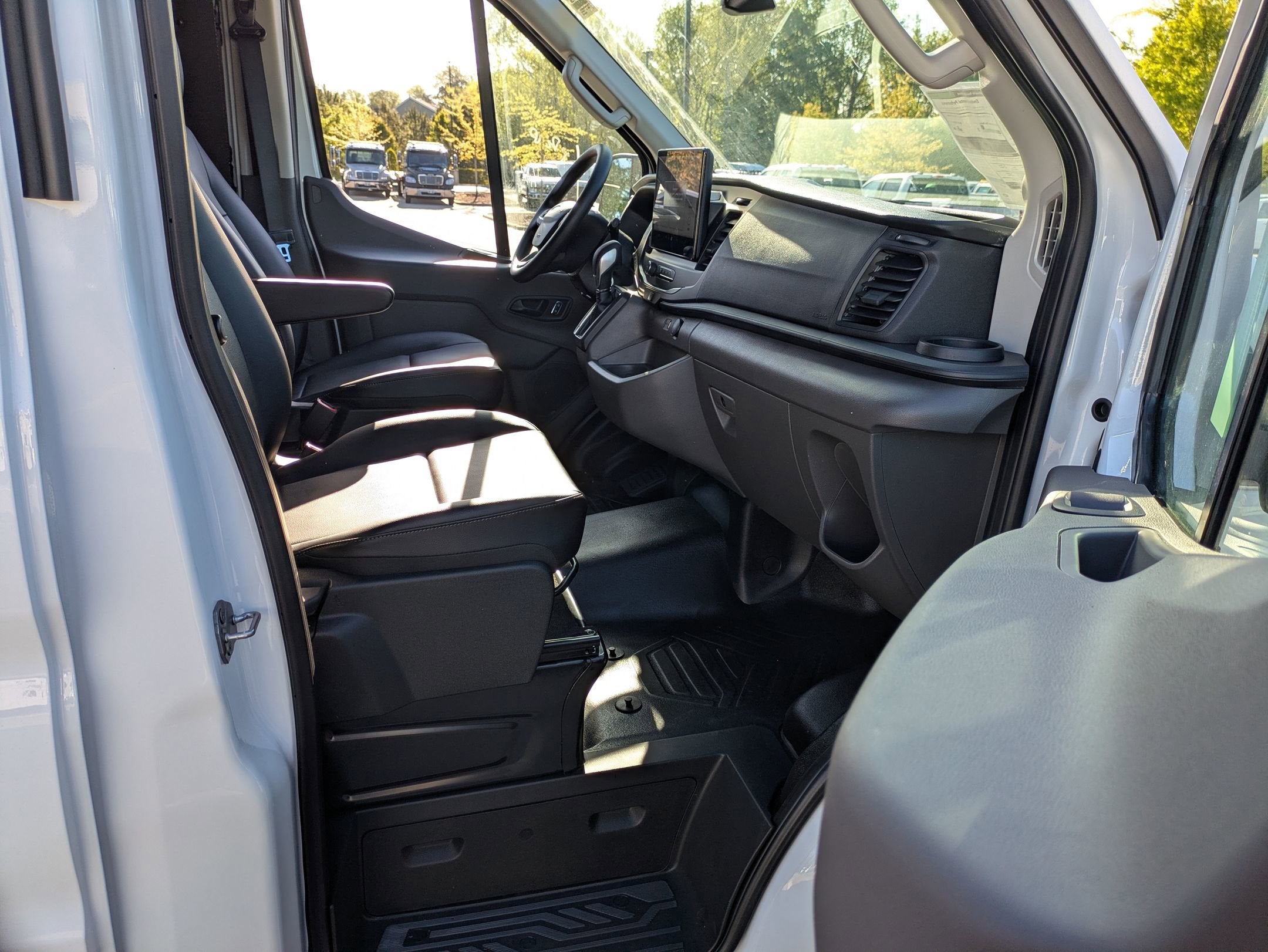 2026 Ford Transit Cargo Van Base