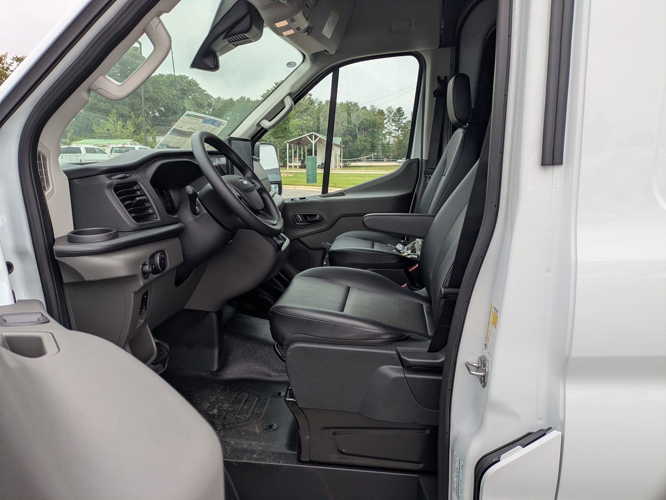 2026 Ford Transit Cargo Van Base