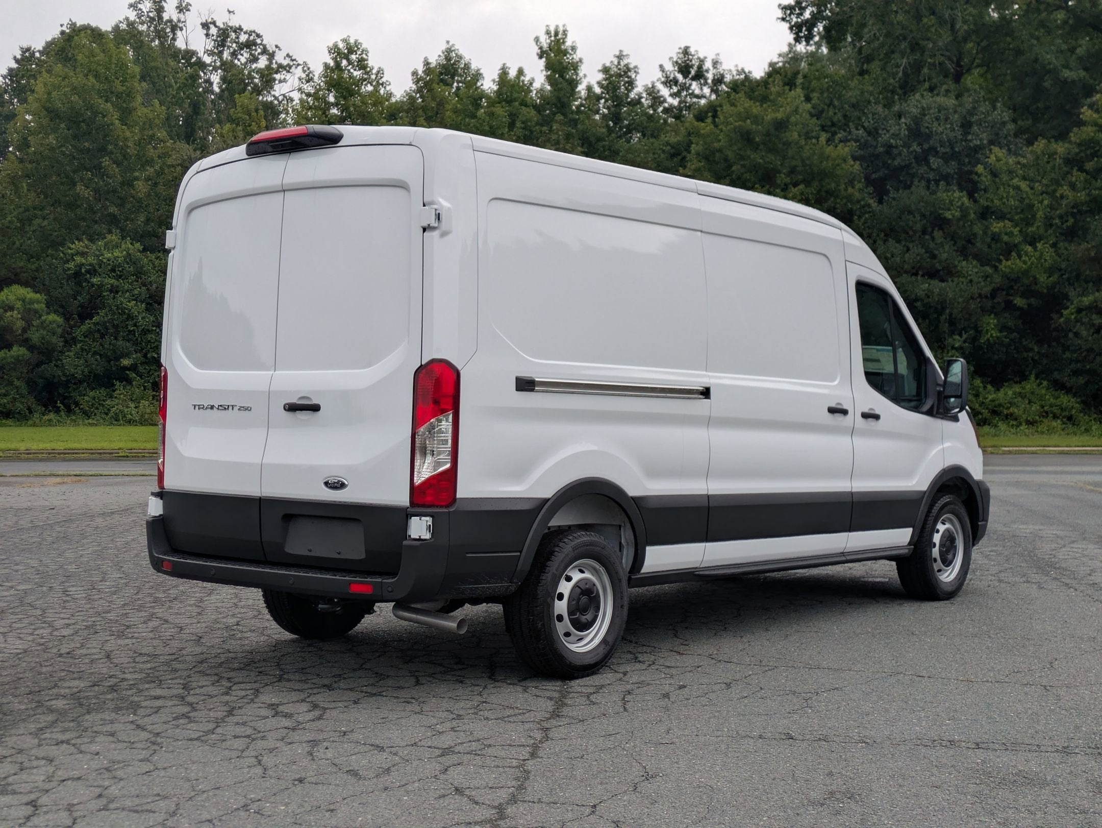 2025 Ford Transit Cargo Van Base