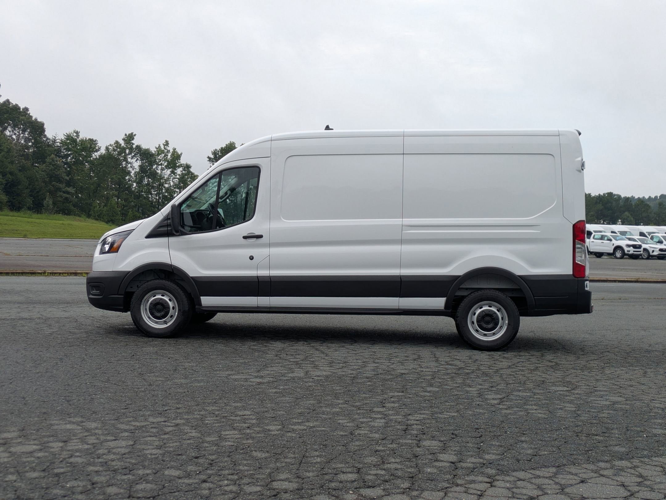 2025 Ford Transit Cargo Van Base