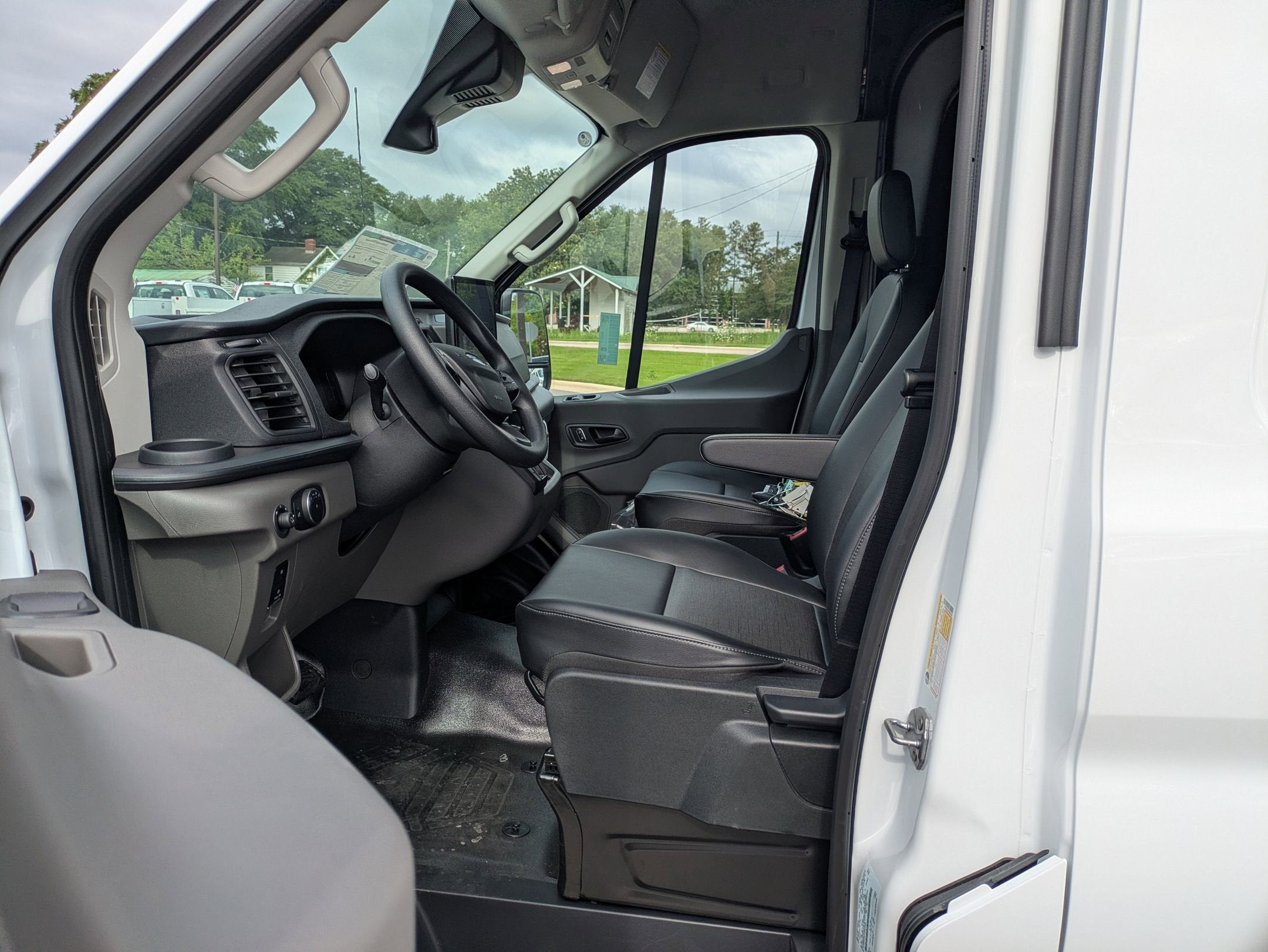 2026 Ford Transit Cargo Van Base