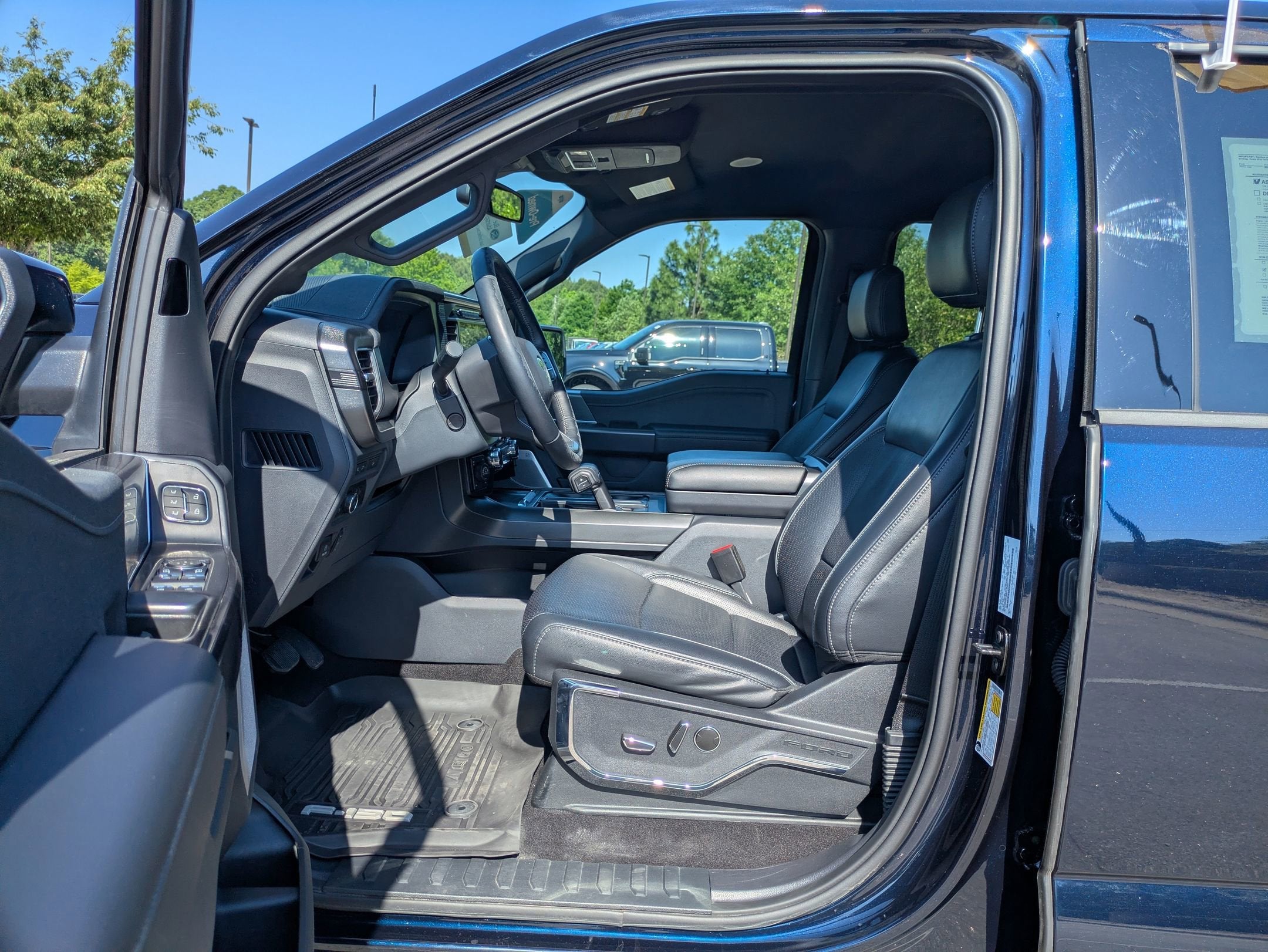 2024 Ford F-150 LARIAT