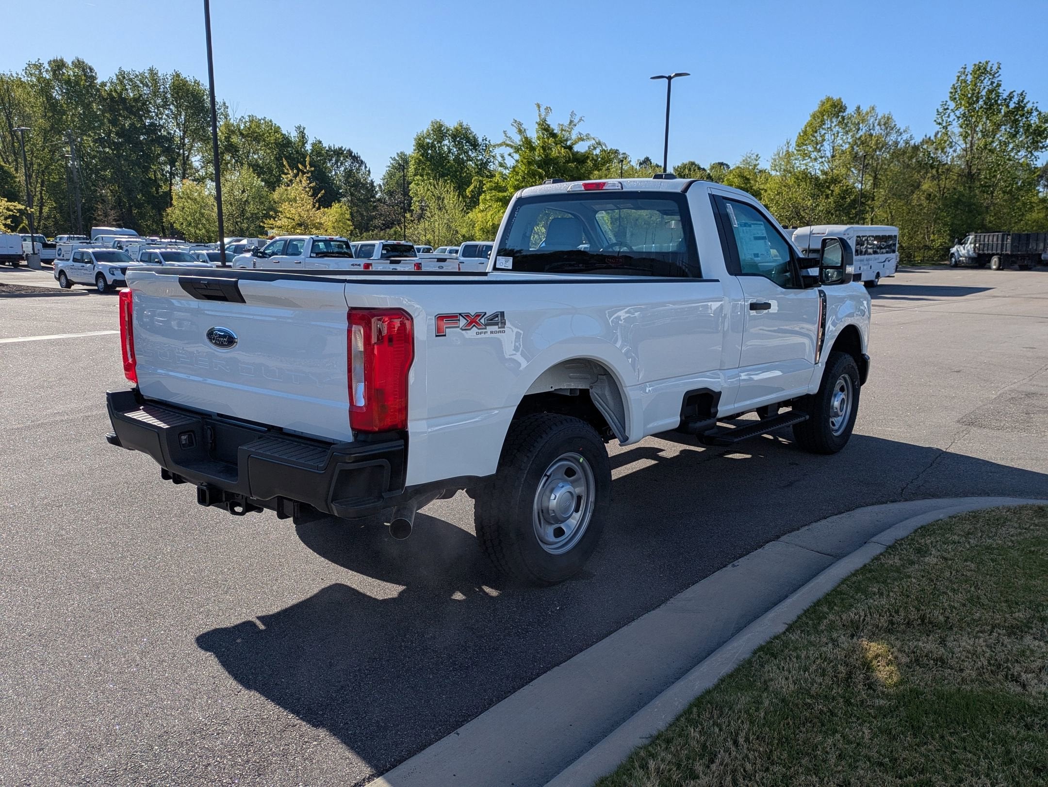 2026 Ford Super Duty F-350 SRW XL