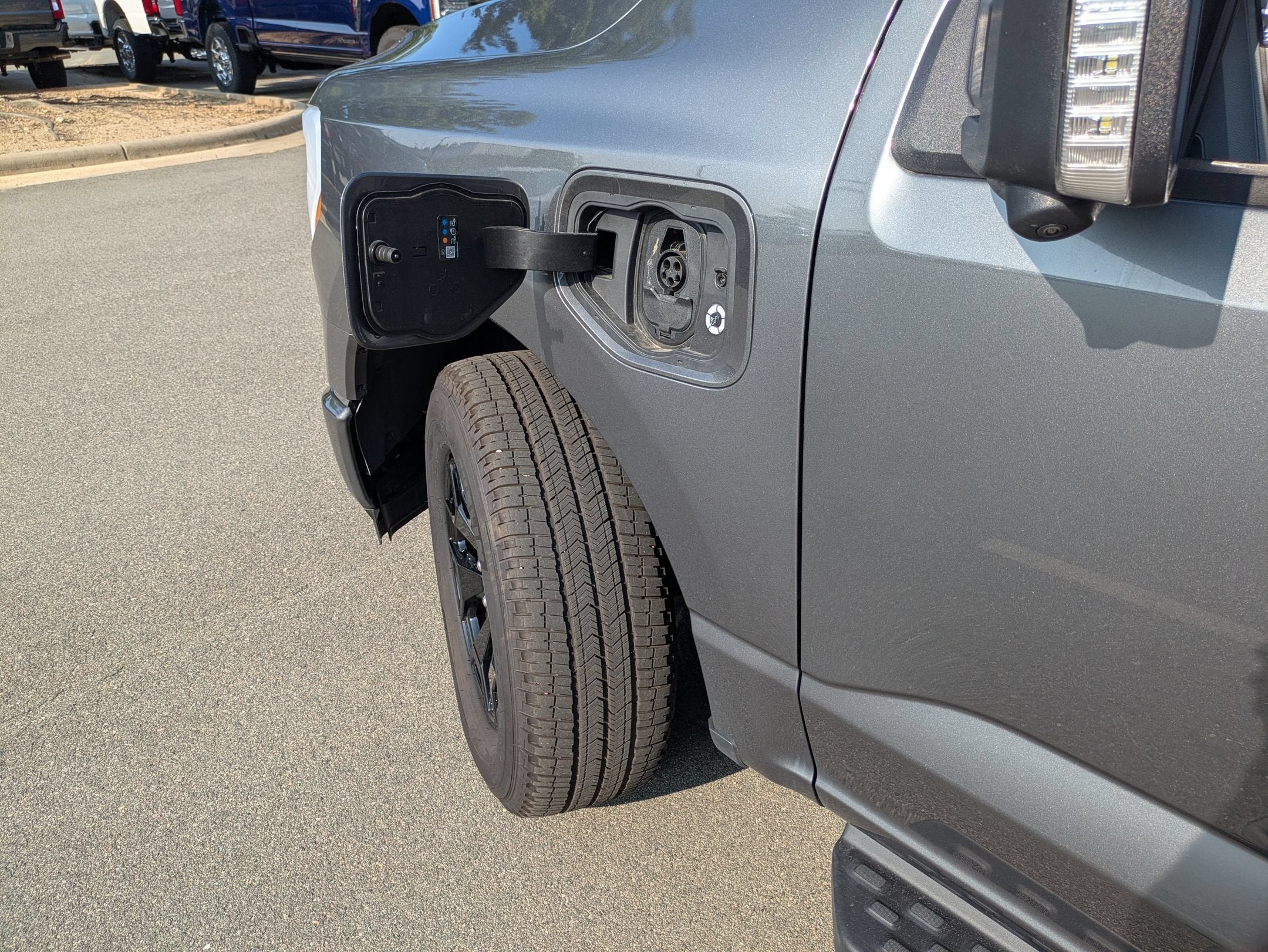 2025 Ford F-150 Lightning XLT