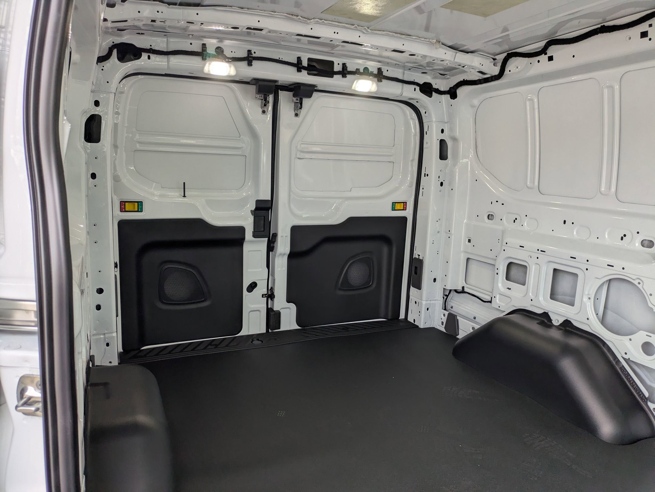 2026 Ford Transit Cargo Van Base