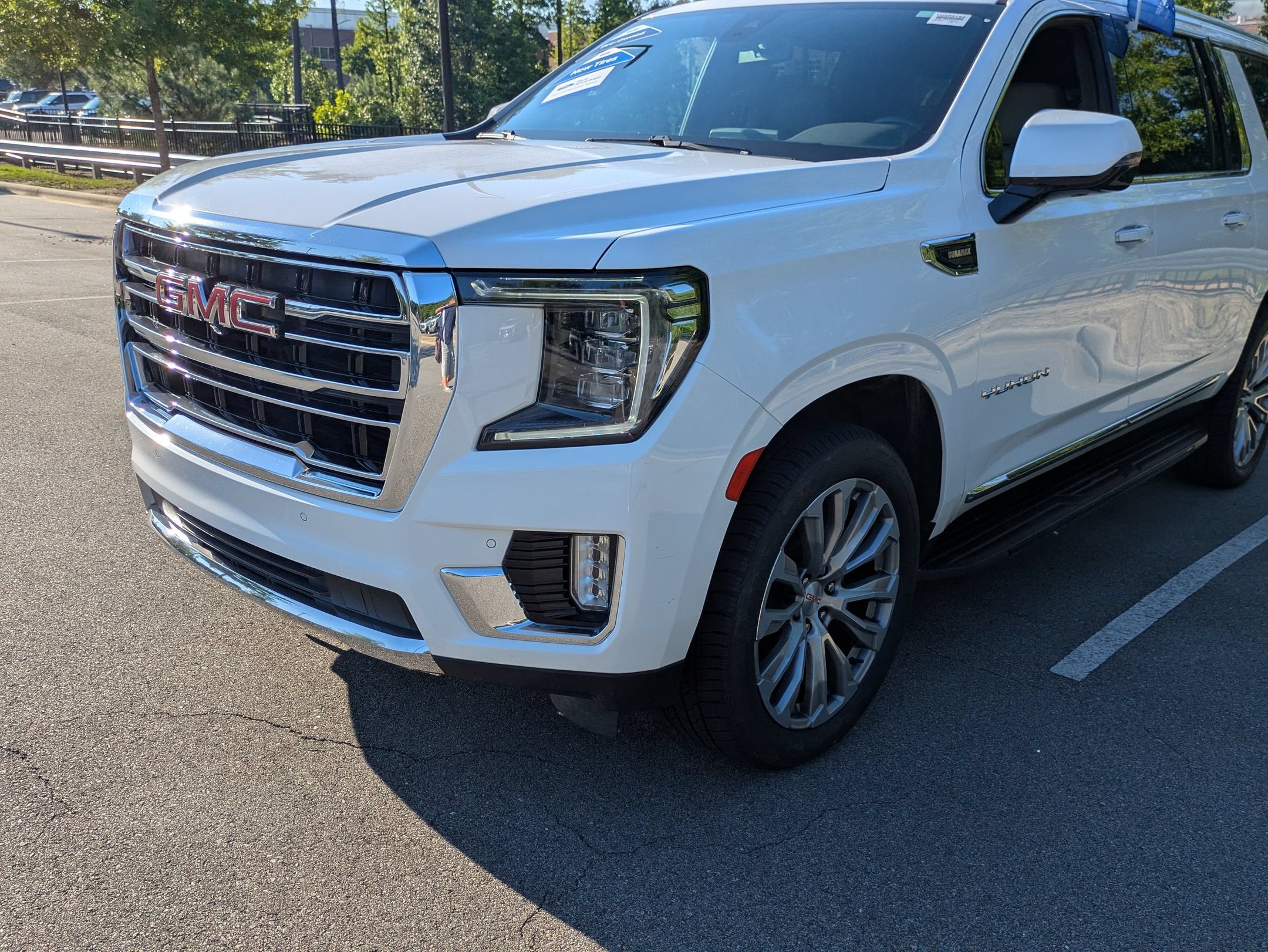 2022 GMC Yukon XL SLT