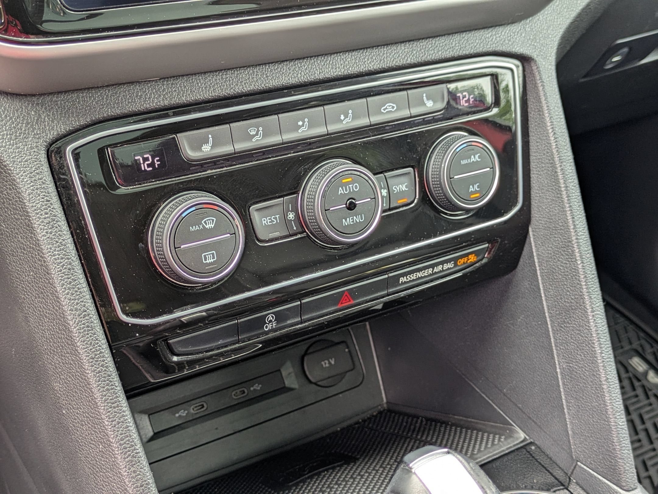 2022 Volkswagen Atlas 3.6L V6 SEL R-Line