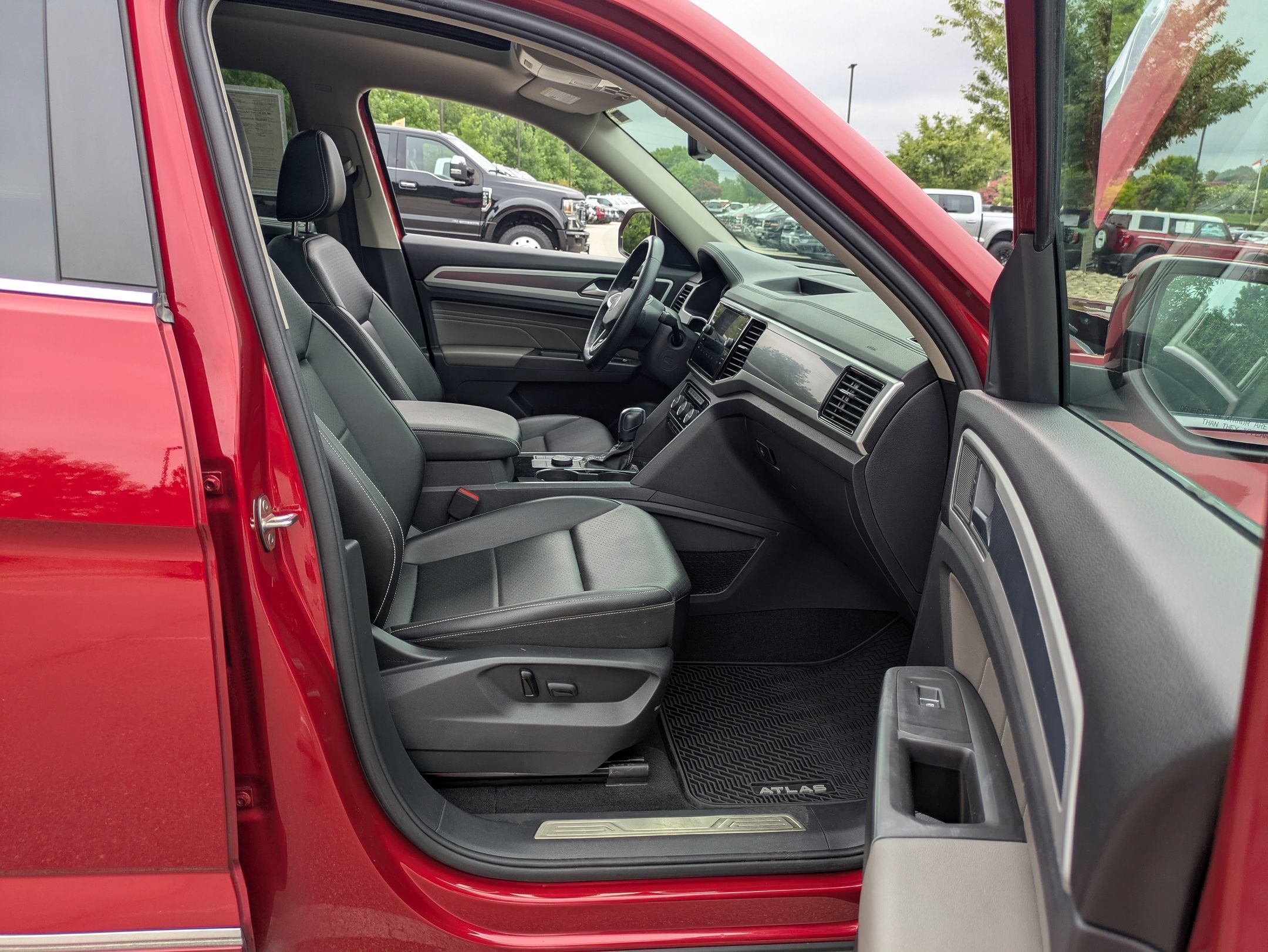 2022 Volkswagen Atlas 3.6L V6 SEL R-Line