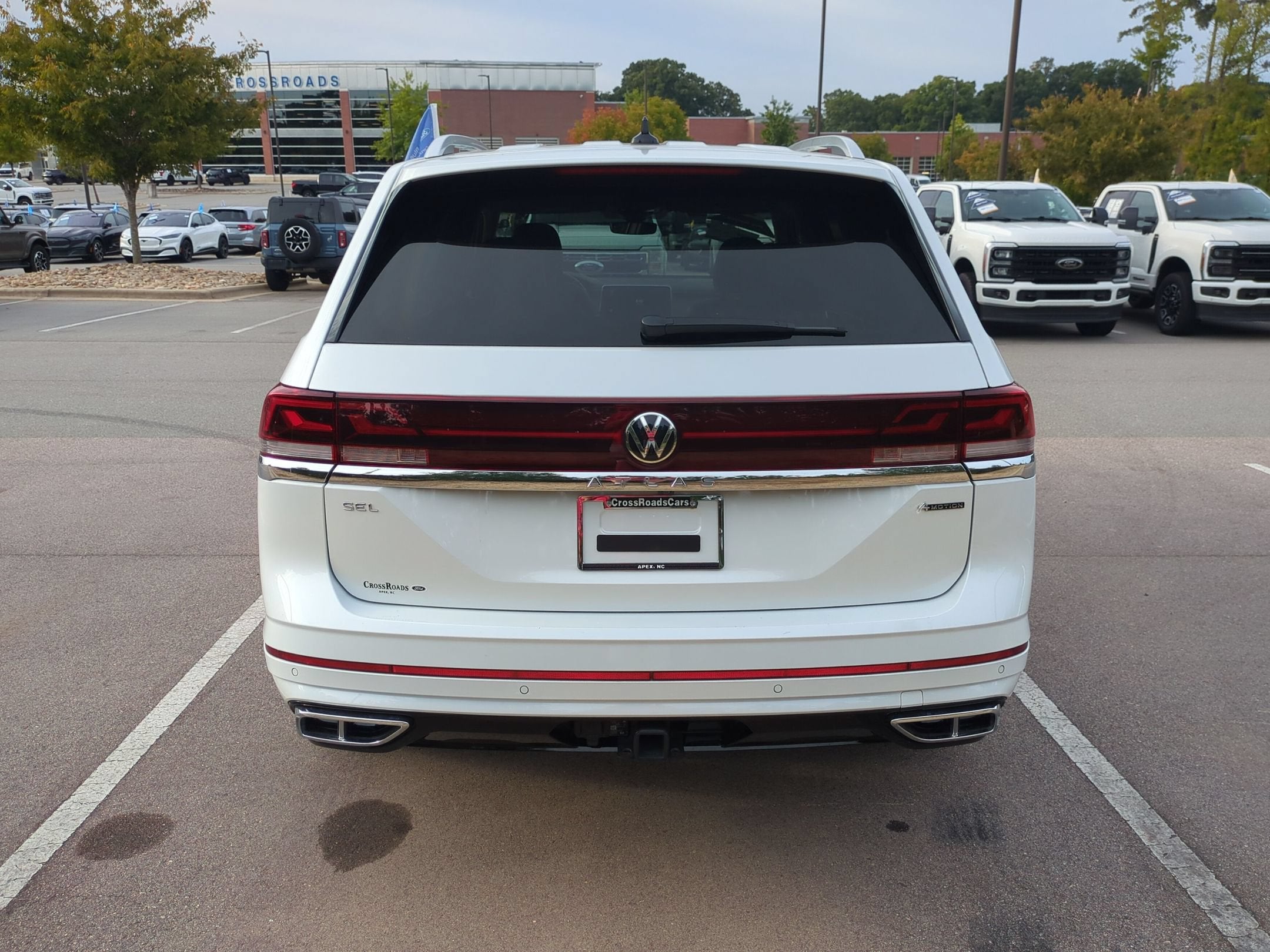 2024 Volkswagen Atlas 2.0T SEL Premium R-Line
