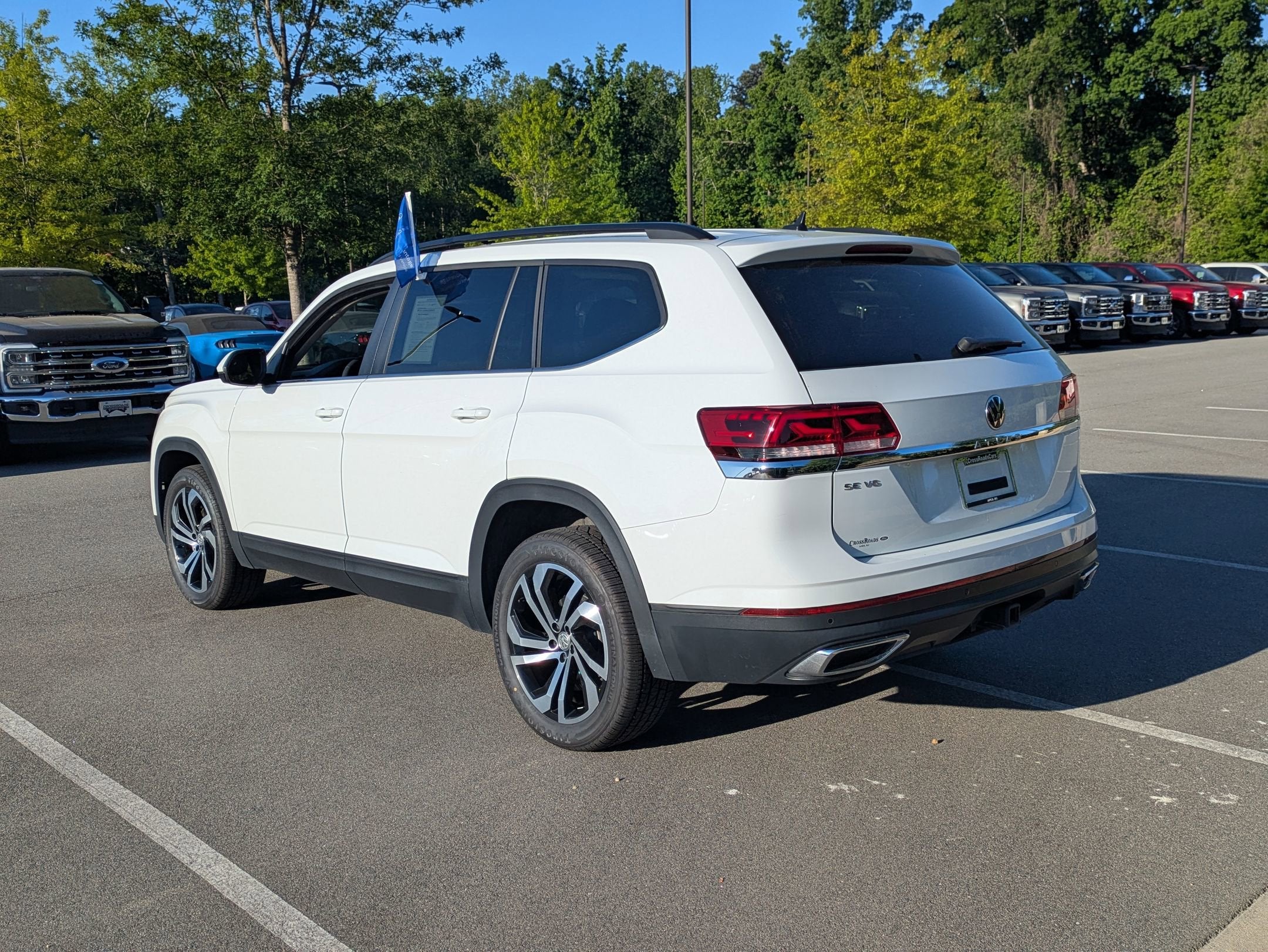 2023 Volkswagen Atlas 3.6L V6 SE w/Technology