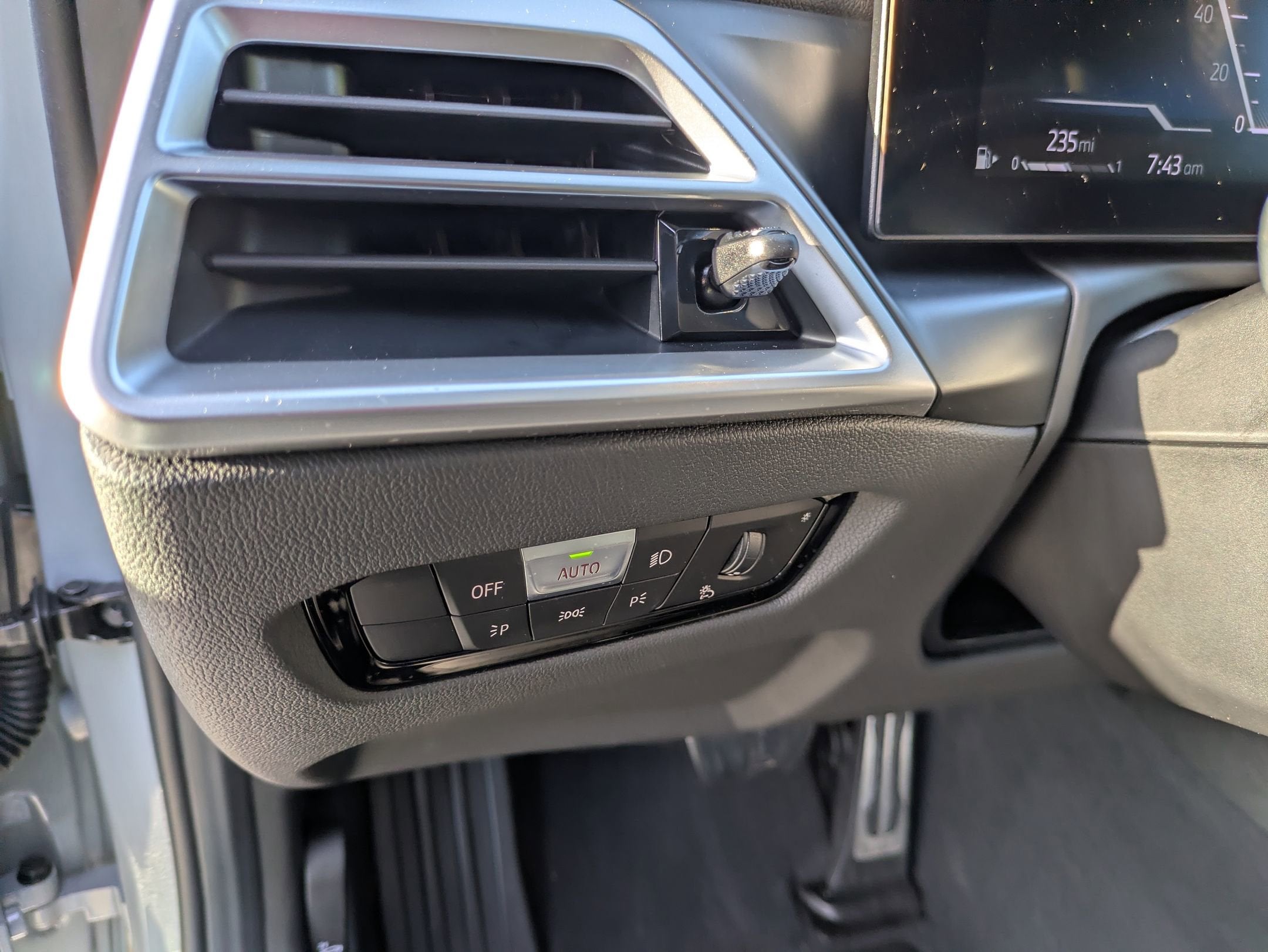 2025 BMW 3 Series 330i