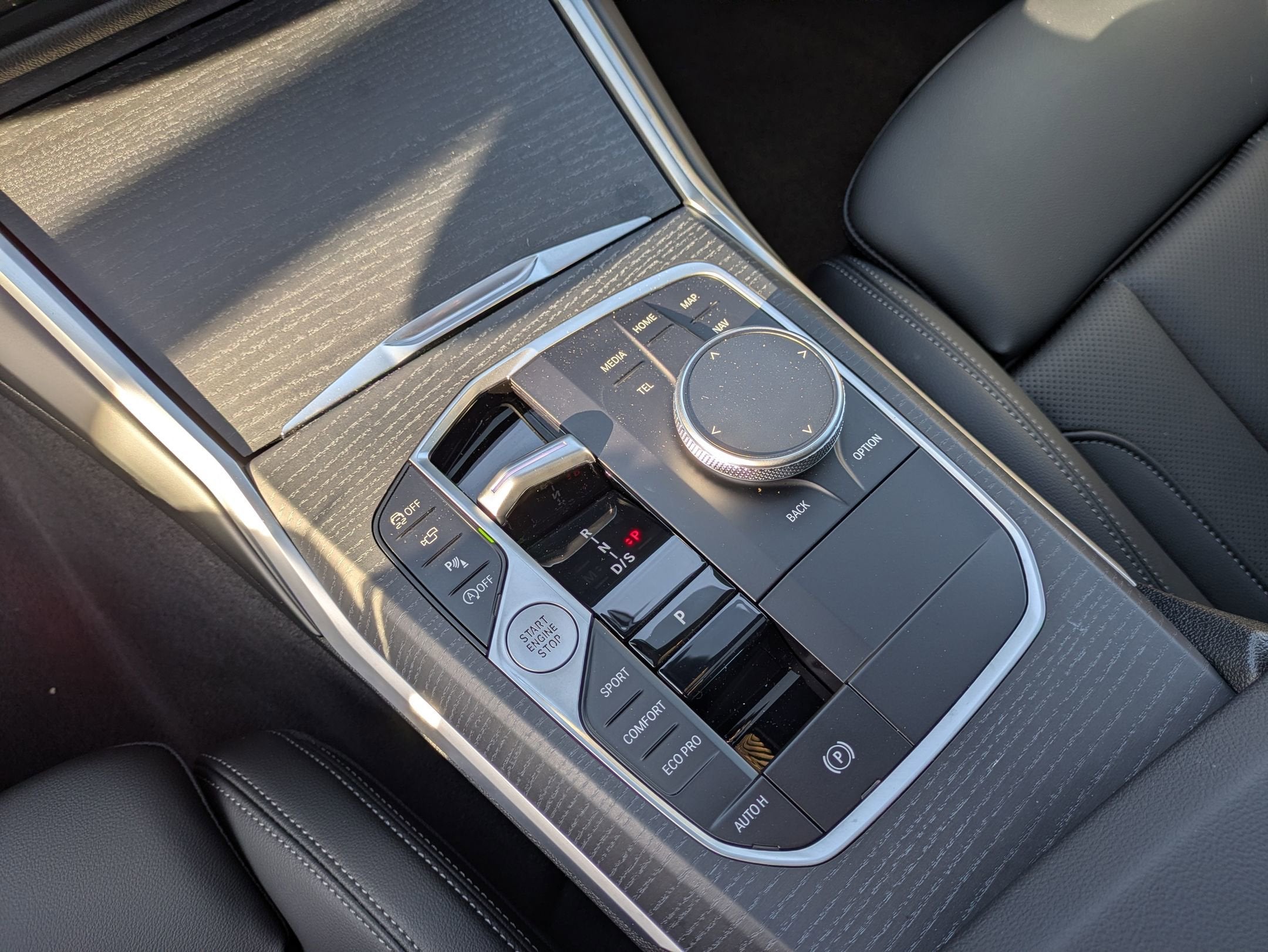 2025 BMW 3 Series 330i