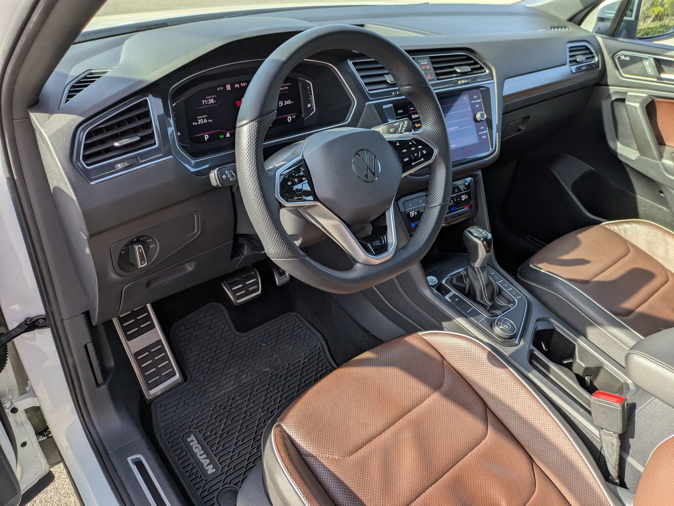 2022 Volkswagen Tiguan SEL R-Line