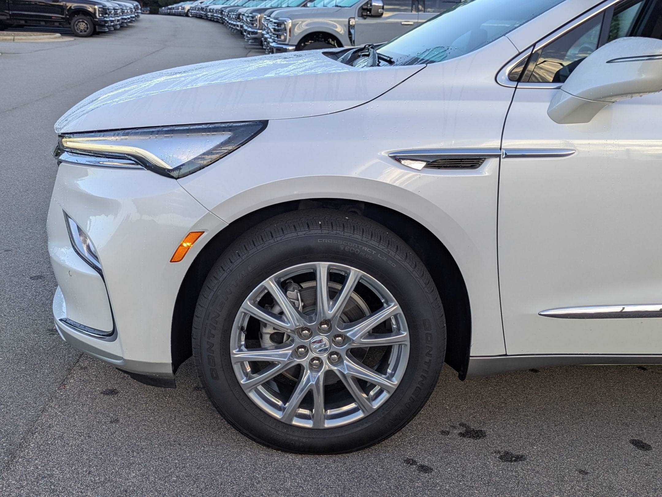 2024 Buick Enclave Essence