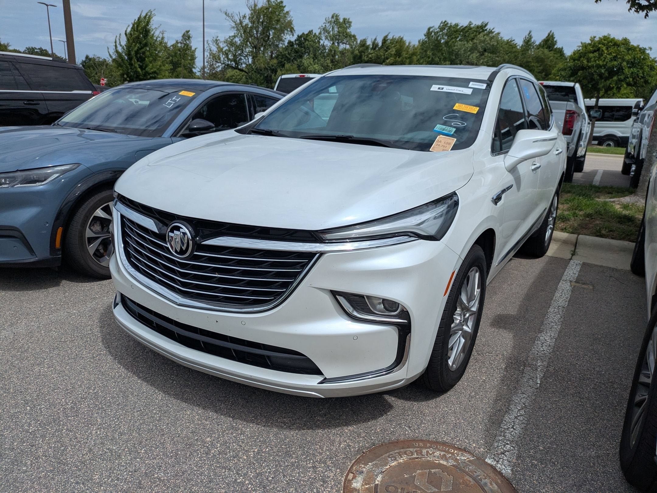 2024 Buick Enclave Essence