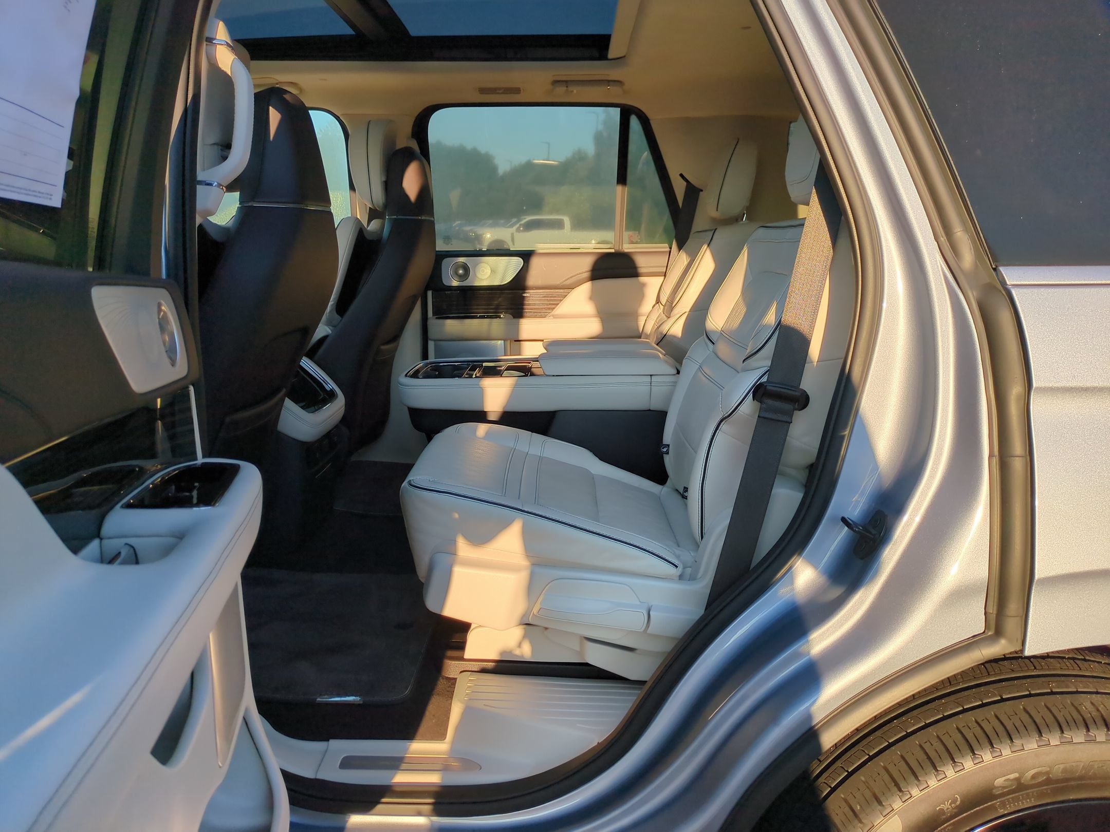 2024 Lincoln Navigator Black Label