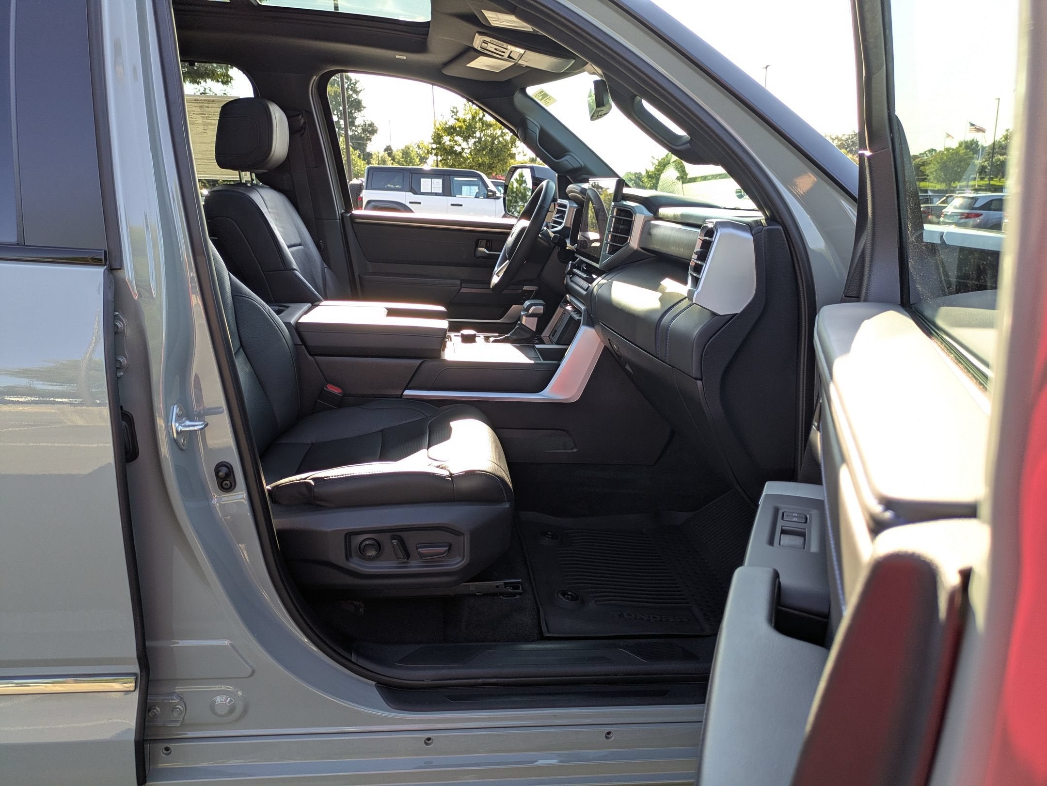 2025 Toyota Tundra 4WD Platinum