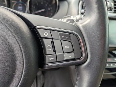2018 Jaguar F-PACE 25t Premium