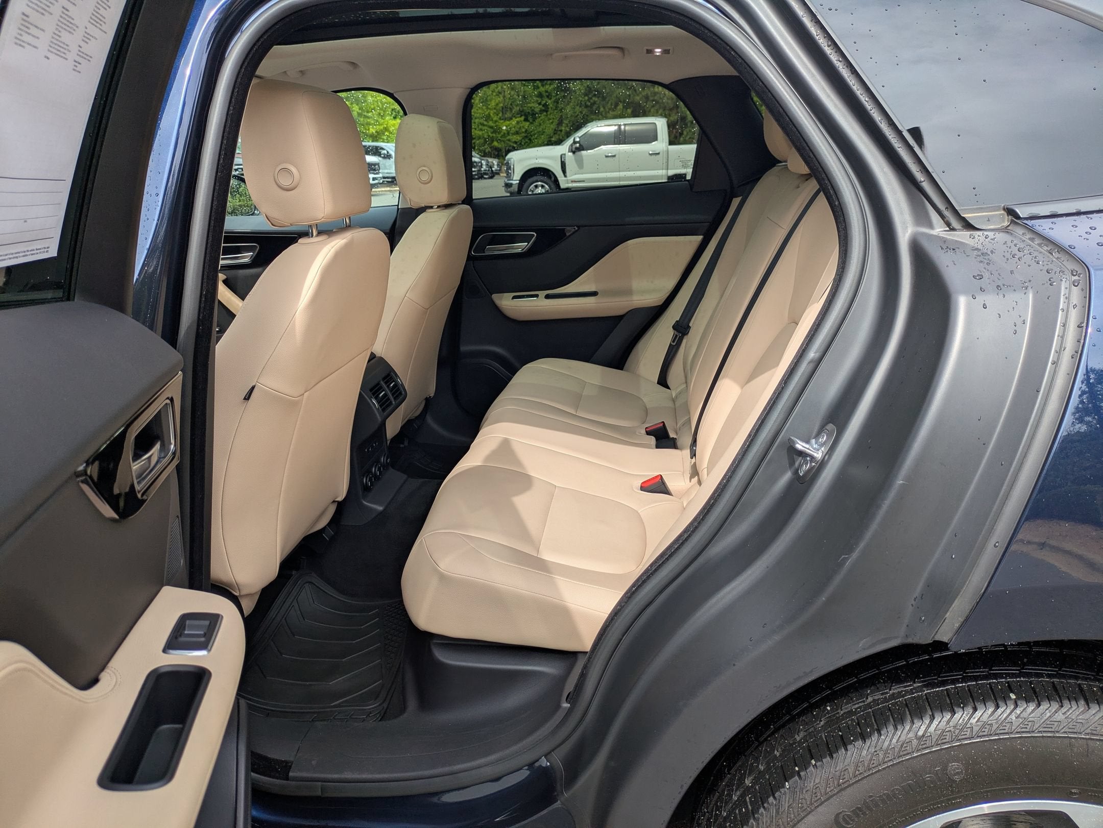 2018 Jaguar F-PACE 25t Premium