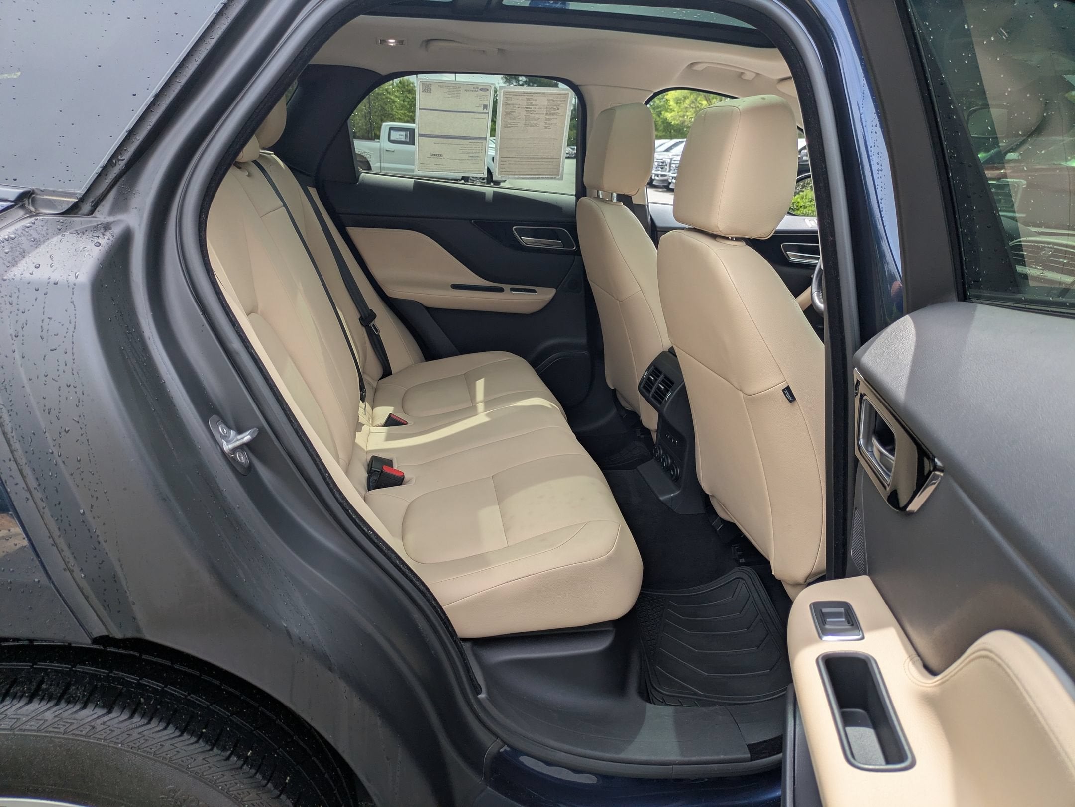 2018 Jaguar F-PACE 25t Premium