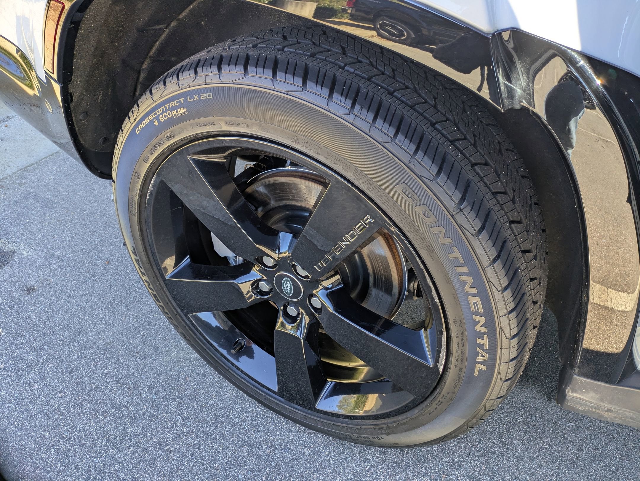 2023 Land Rover Defender X-Dynamic SE