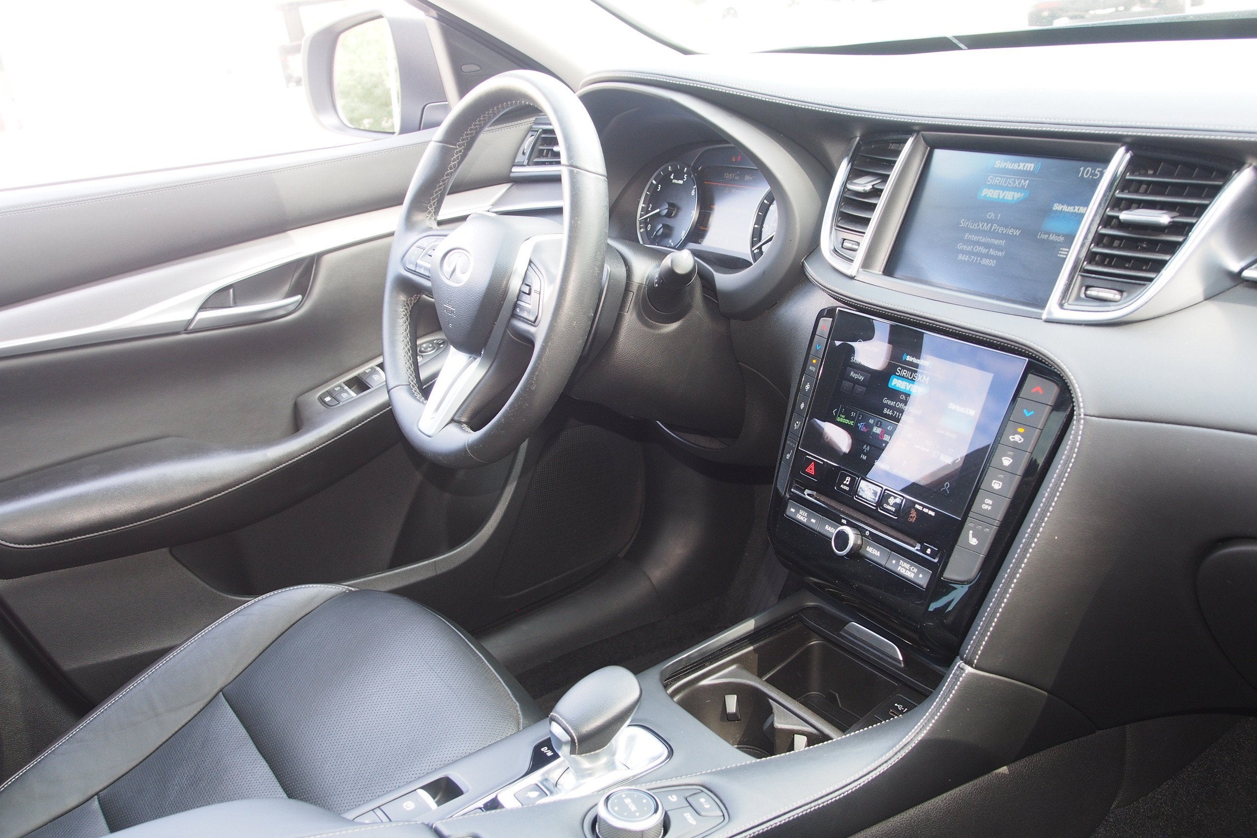 2022 INFINITI QX50 LUXE