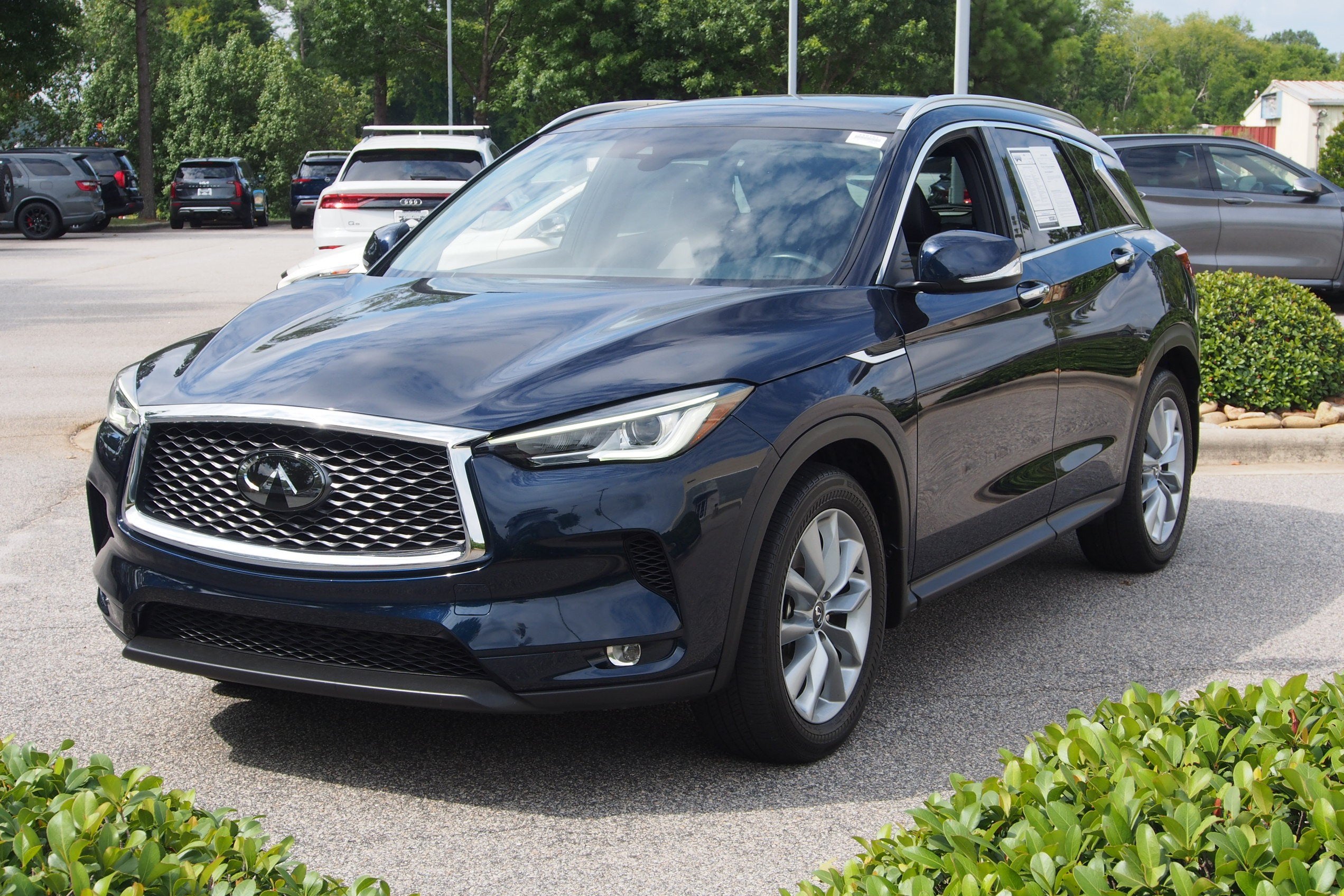 2022 INFINITI QX50 LUXE