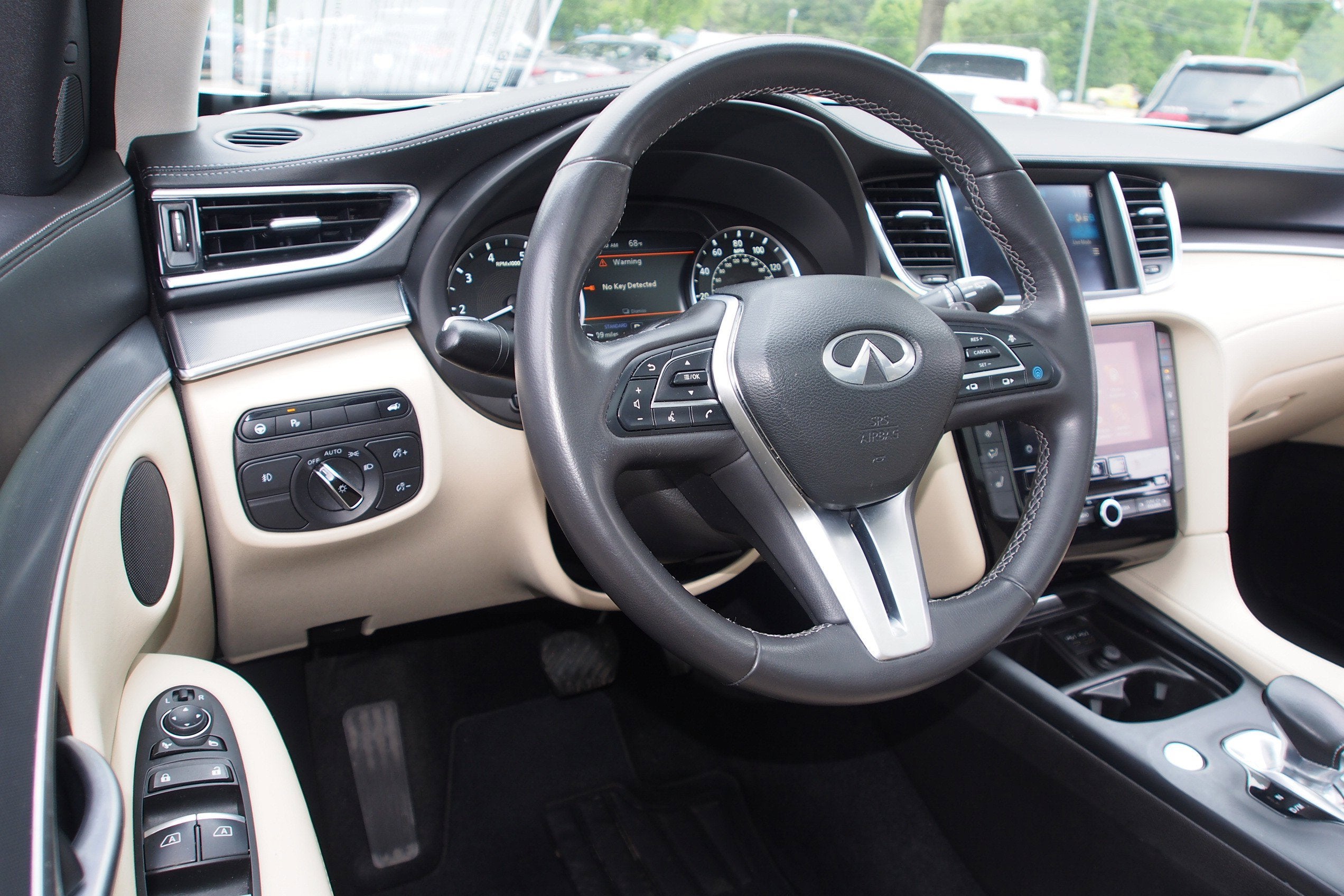 2022 INFINITI QX50 LUXE