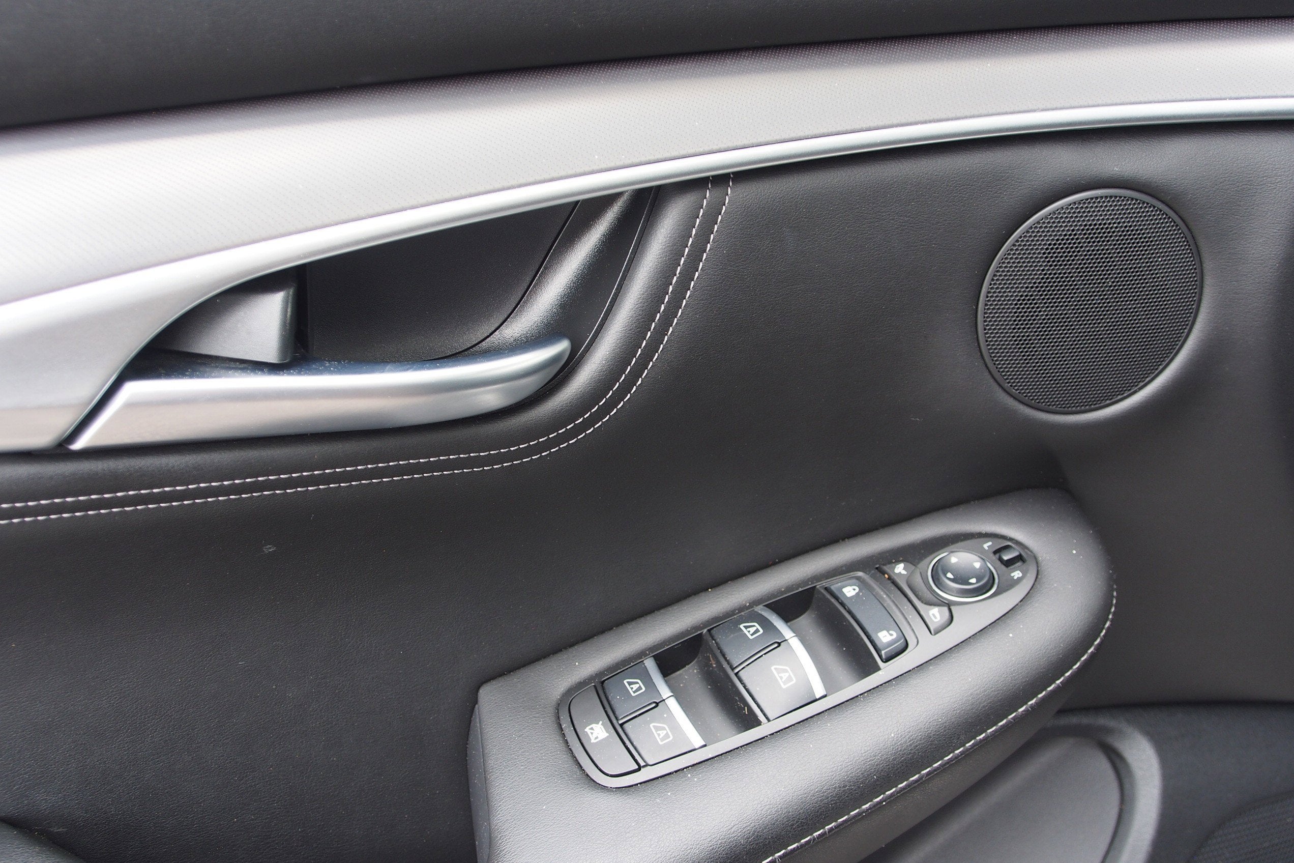 2023 INFINITI QX55 LUXE