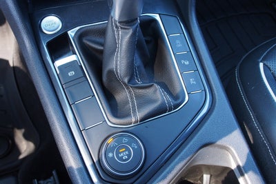 2022 Volkswagen Tiguan SEL R-Line